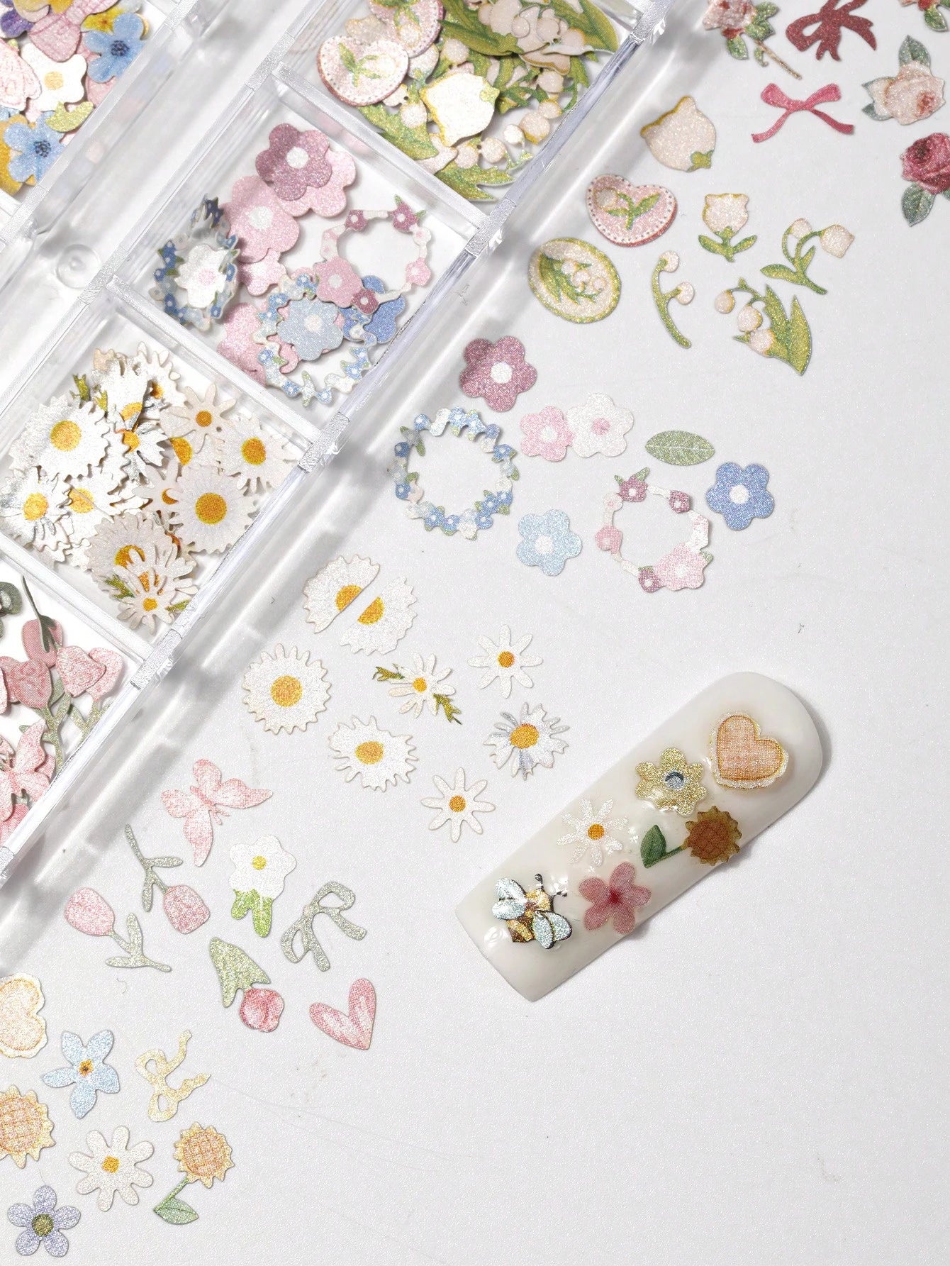 1Box 240Pcs 3D Wood Pulp Flower Nail Art Charm Butterfly Nails Art Flower Nail Charms Clear Bow Butterfly Nailfor Nail Art Decoration & DIY Crafting Design