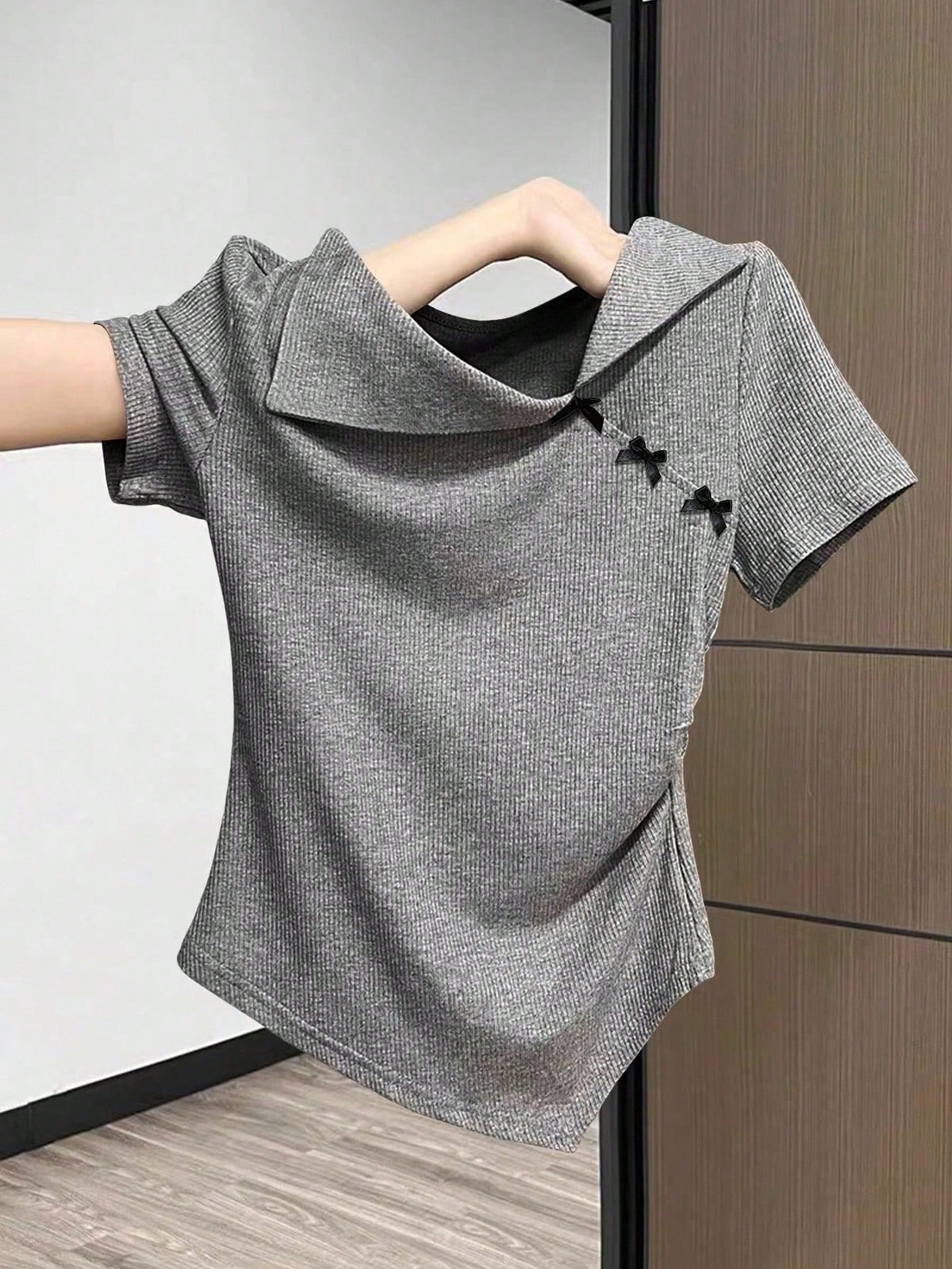 GlowEve Women's Casual Asymmetrical Bow Decor T-Shirt, Summer