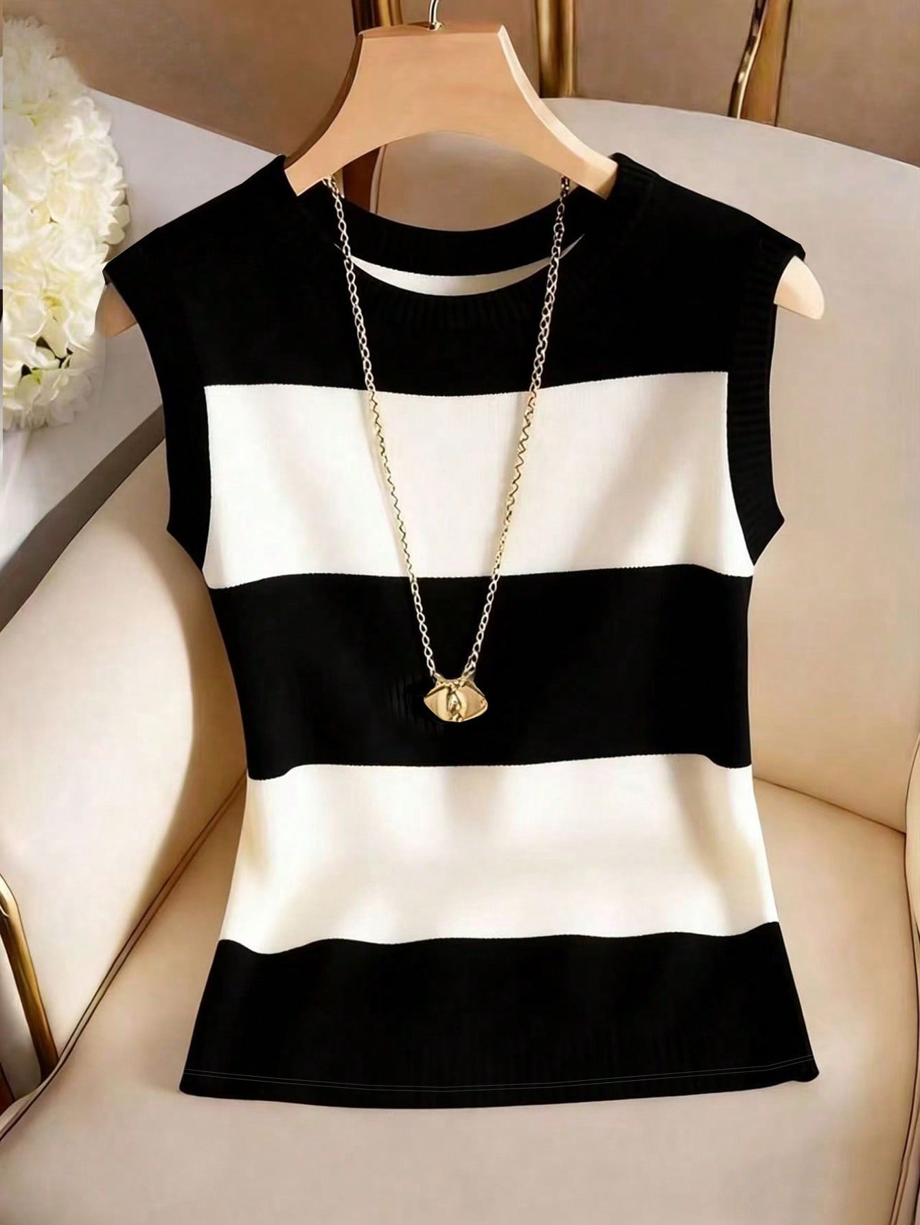 GlowEve Women's Contrast Color Round Neck Casual Versatile Tank Top