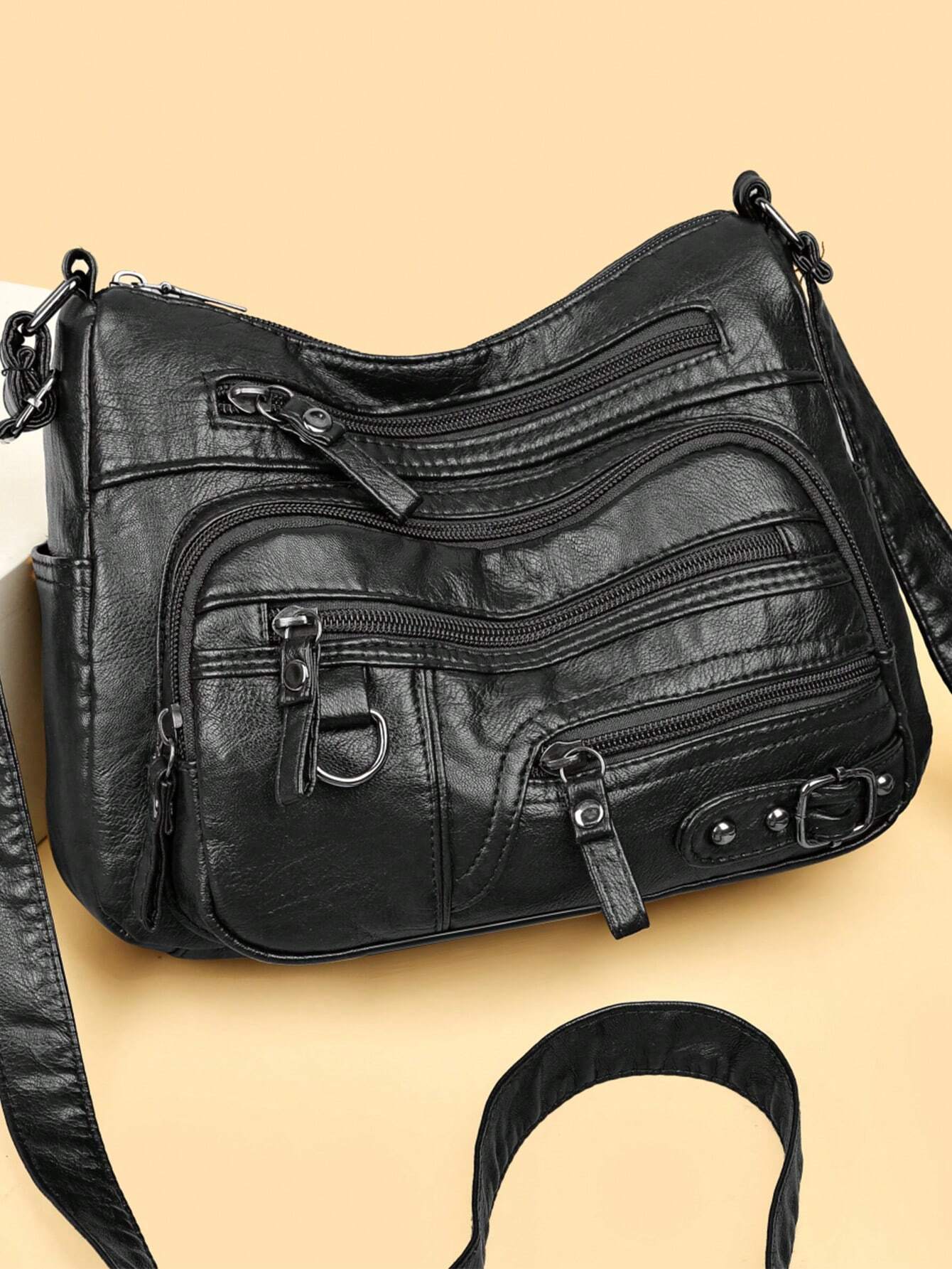 Red Buckle Decorated Casual Large Capacity Women's Shoulder Bag, Suitable For Daily Life