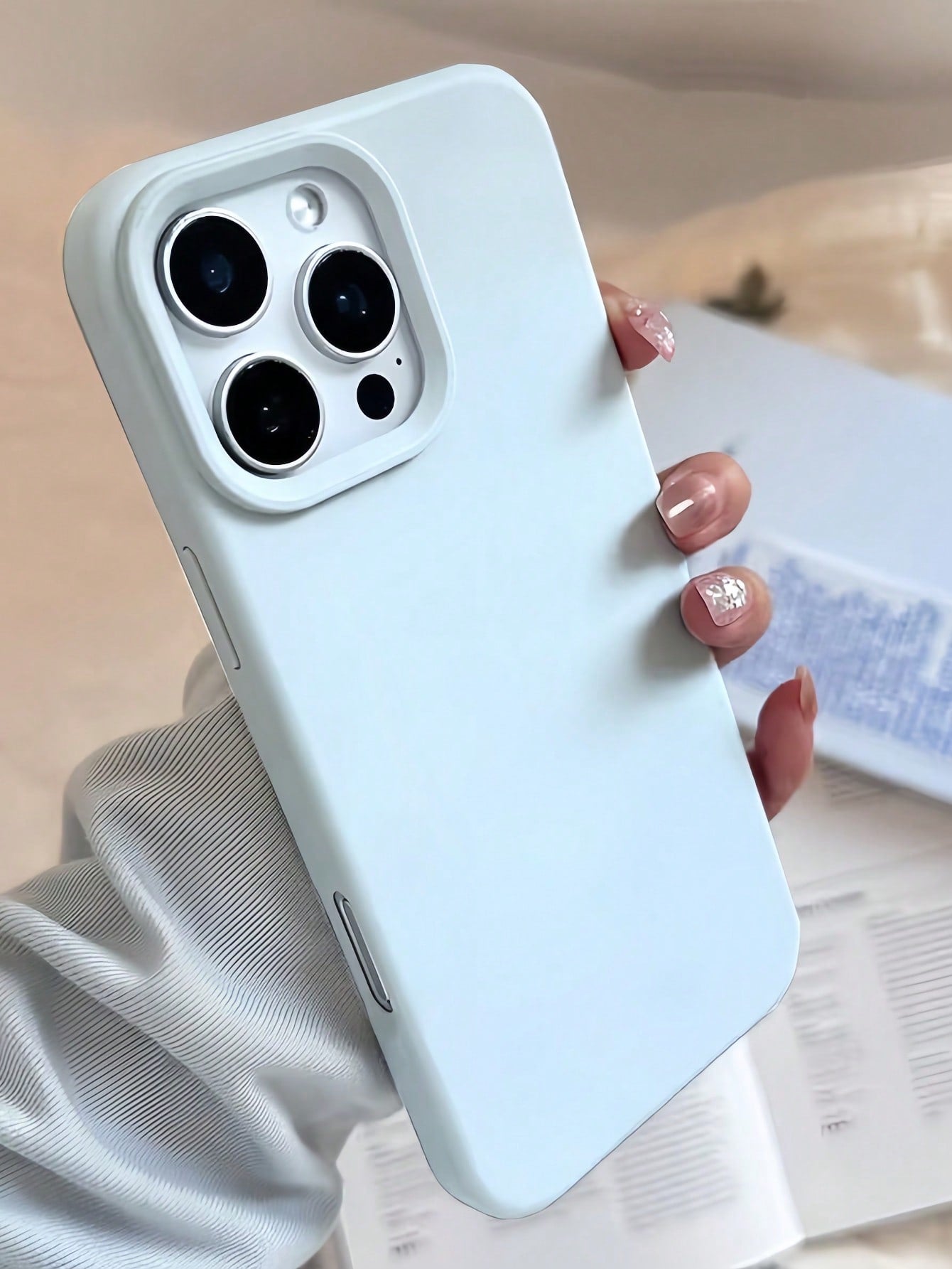 Solid Color Minimalist Blue Basic Phone Case 1pc Distant Blue Matte Simple Large Hole Lens Protection Anti-Drop Phone Minimalist Case Personalized Compatible With IPhone 16 Pro Max, 17/16/15/14 Plus