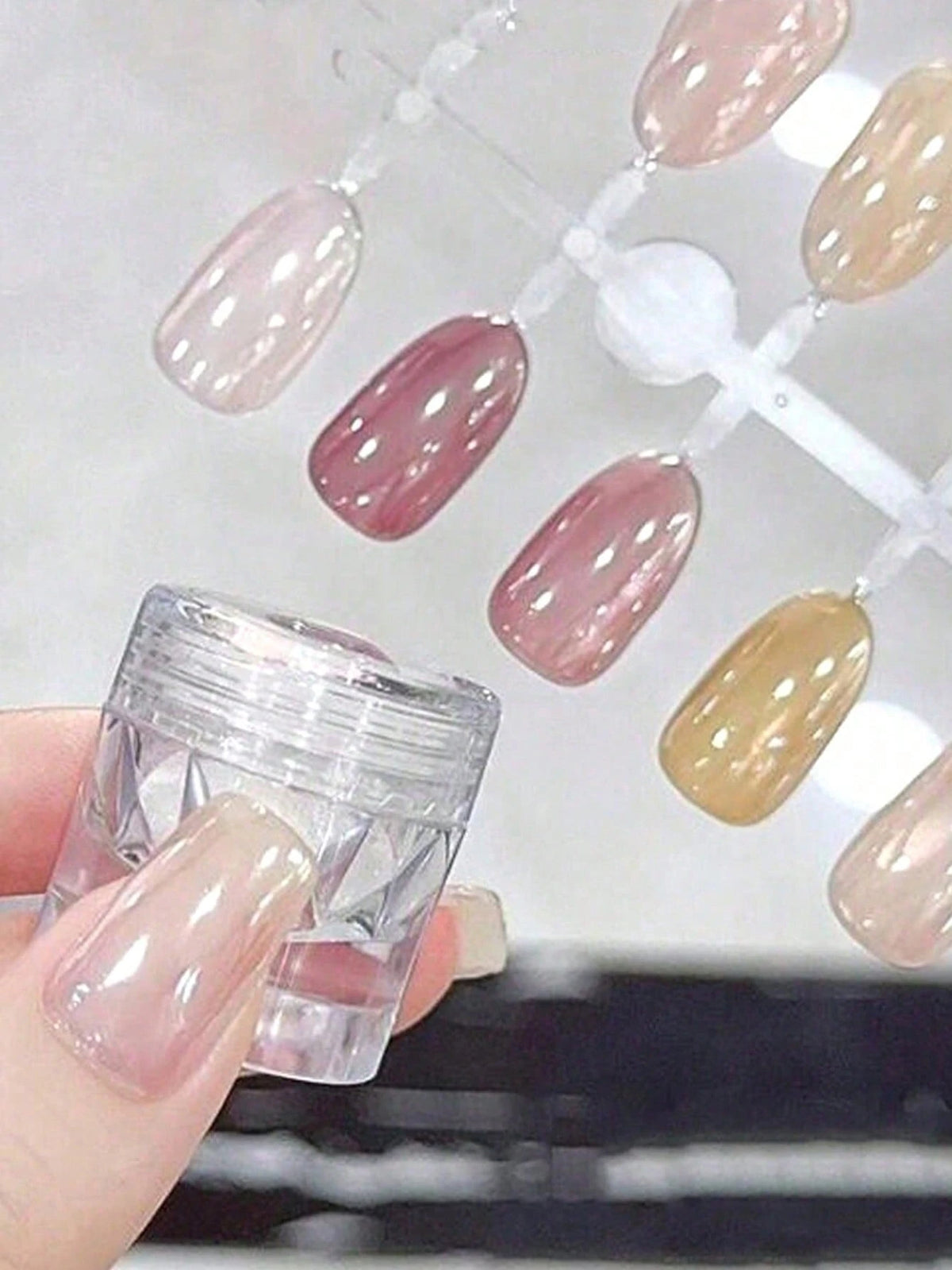 0.5g/Box Glazed Donut Pearlescent Chrome Powder 1PC Chrome Nail Powder Ice Transparent Aurora Chrome Nail Powder, High-Gloss Pearlescent Iridescent Glitter Powder Metallic Pigment