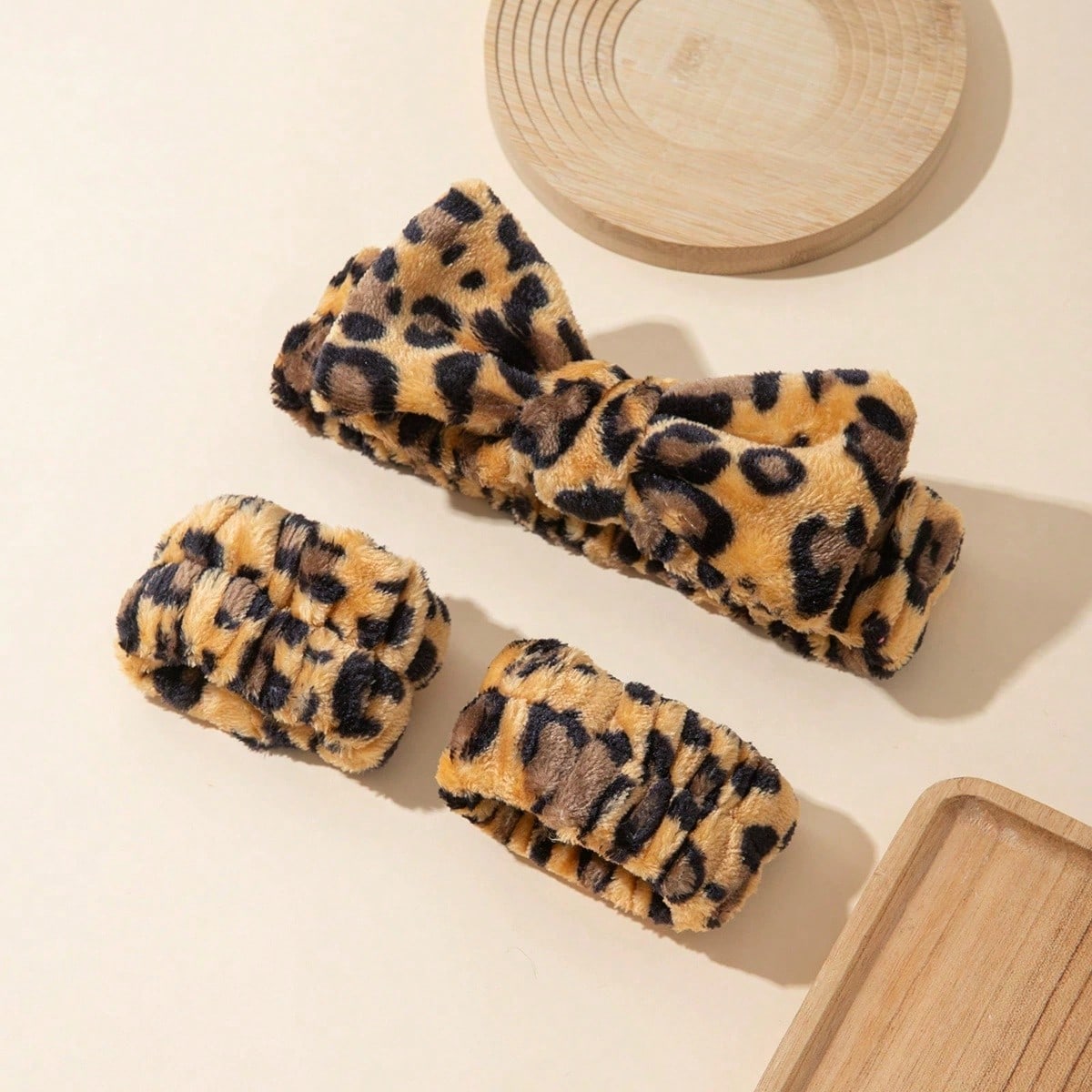 1/3pcs Leopard Print Bow Headband, Wrist Wrap Set With Printed Headscarf, Absorbent Wristband, Reusable Washing Wristband, Soft Microfiber Towel Wristband, Facial Cleansing Wristband For Women, Girls