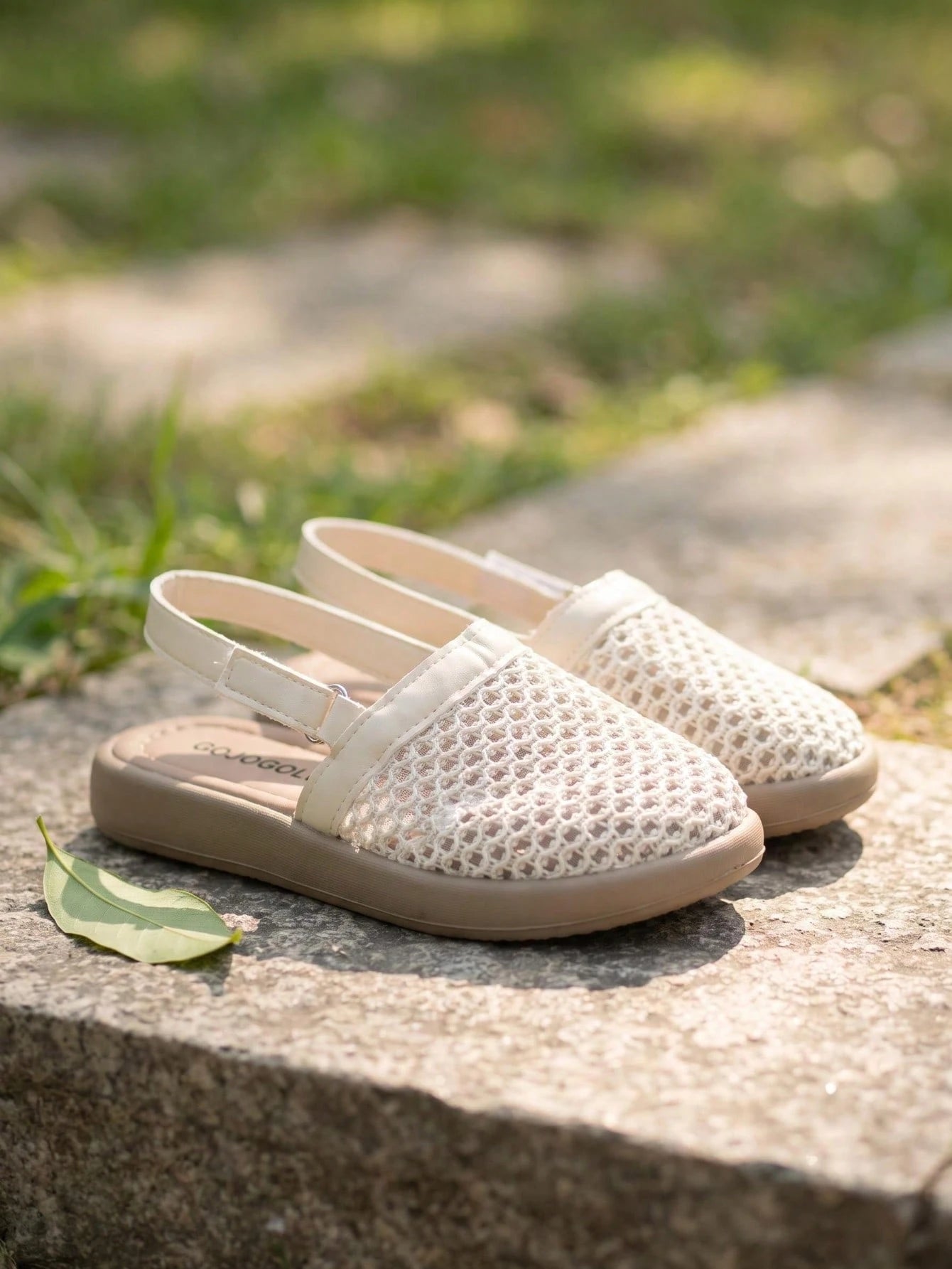 1 Pair 2026 Girls' Knitted Mesh Round Toe Hook & Loop Thick Sole Closed Toe Sandals, Summer Campus Daily Style