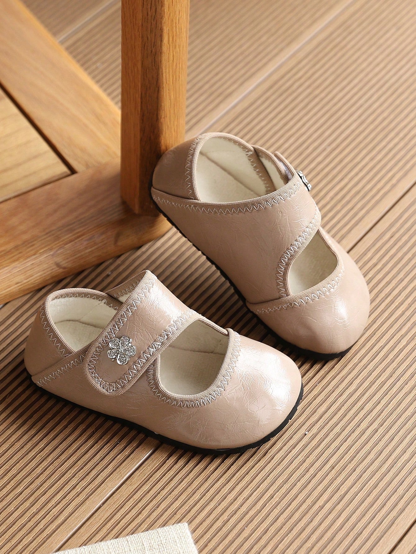 1 Pair Kids Spring/Summer Korean Style Comfortable Soft Sole Indoor Shoes For Kindergarten