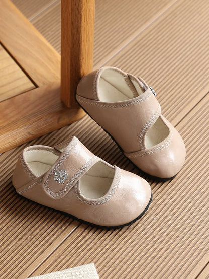 1 Pair Kids Spring/Summer Korean Style Comfortable Soft Sole Indoor Shoes For Kindergarten