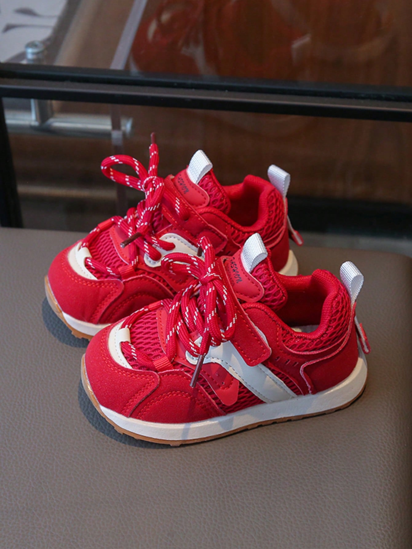 1 Pair New Dual-Mesh Breathable Sports Shoes For Boys And Girls, Comfortable Versatile Fashion Non-Slip Hook And Loop Casual Athletic Shoes