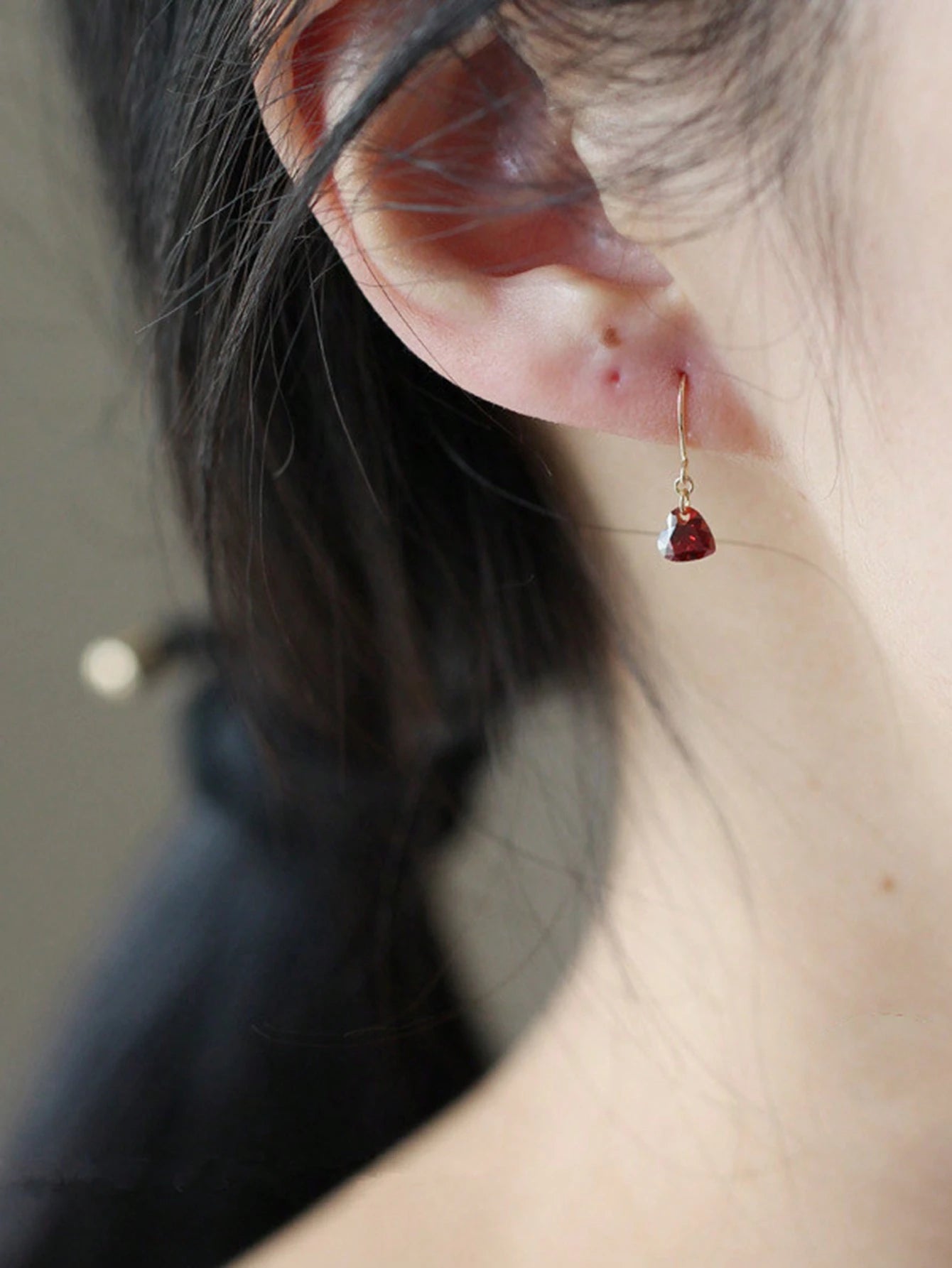 1 Pair S925 Sterling Silver Wine Red Heart Shaped Elegant Earrings, Ideal Gift For Friend/Classmate Birthday Party