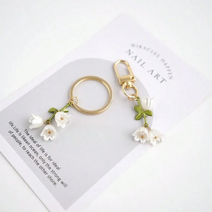 1 Pc Women's Elegant Lily Flower Charm Keychain Lily Bead Pendant Minimalist Decor For Bag Backpack And Car Keys Backpack Decor