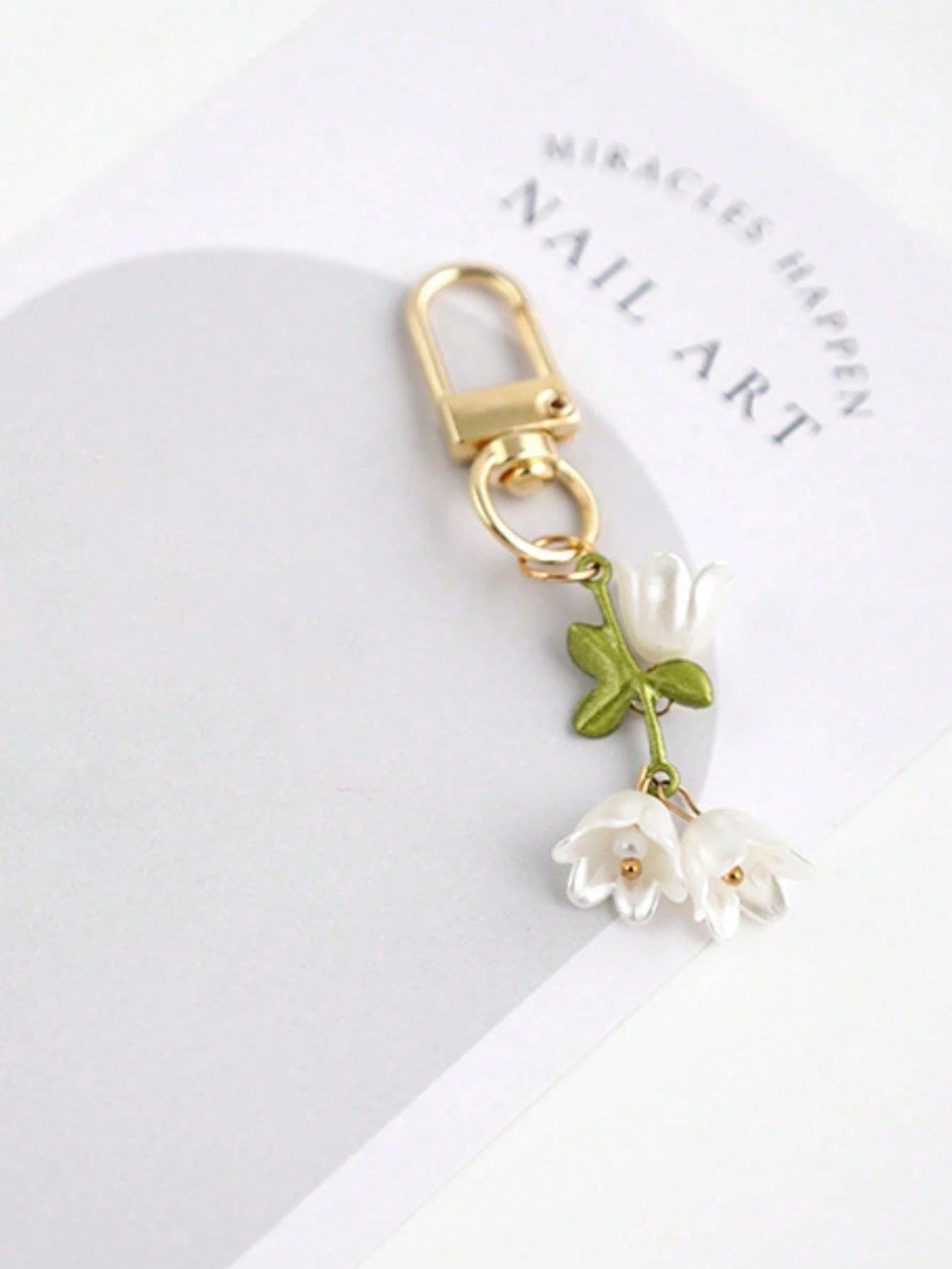 1 Pc Women's Elegant Lily Flower Charm Keychain Lily Bead Pendant Minimalist Decor For Bag Backpack And Car Keys Backpack Decor