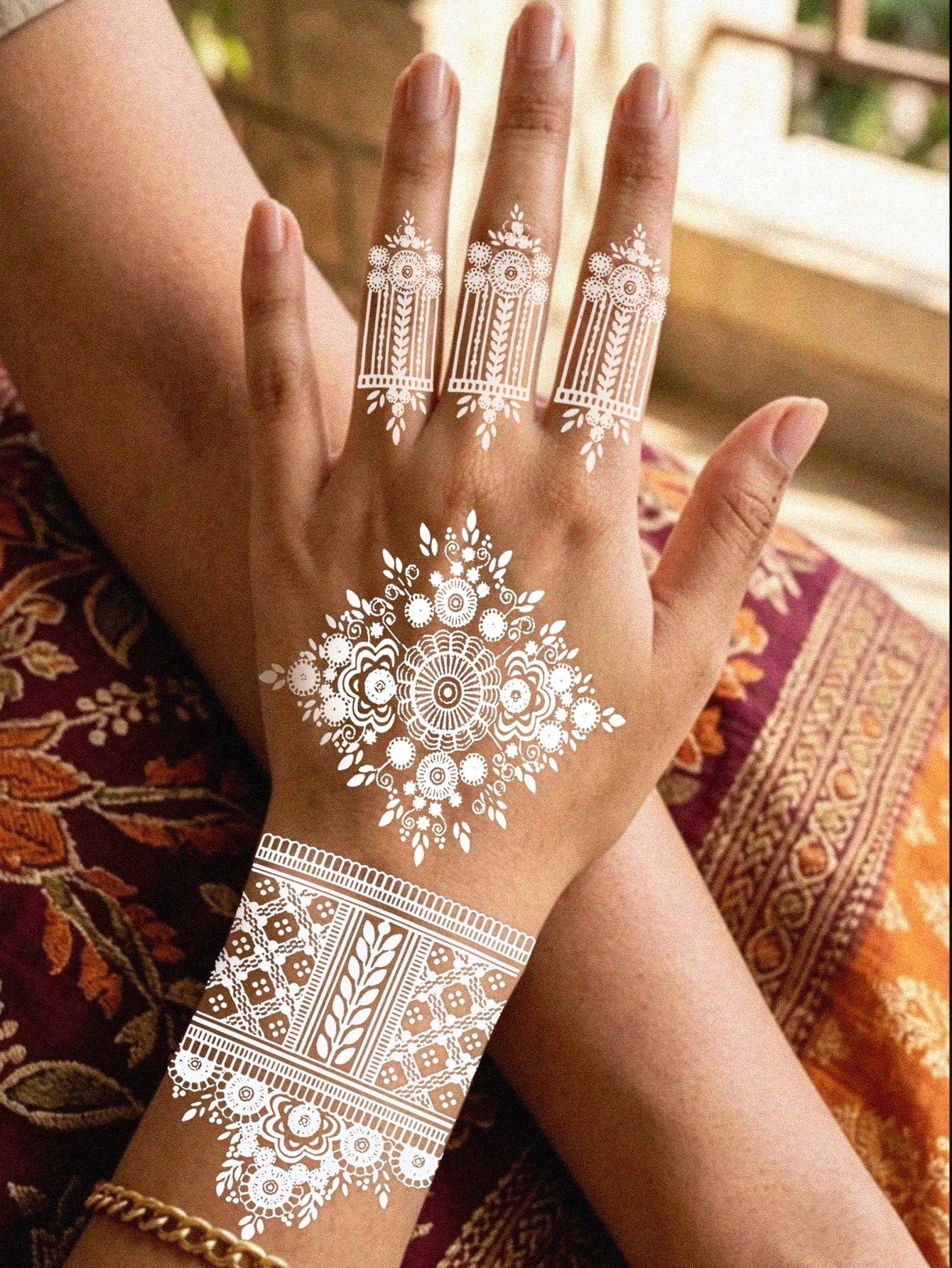 1 Sheet Traditional White Henna Mehndi Tattoo Stickers, Waterproof Intricate Floral Hand Wrist Finger Transfer Stickers, Long Lasting Fake Tattoos For Religious Ceremony Arabian Party Hand Ornament