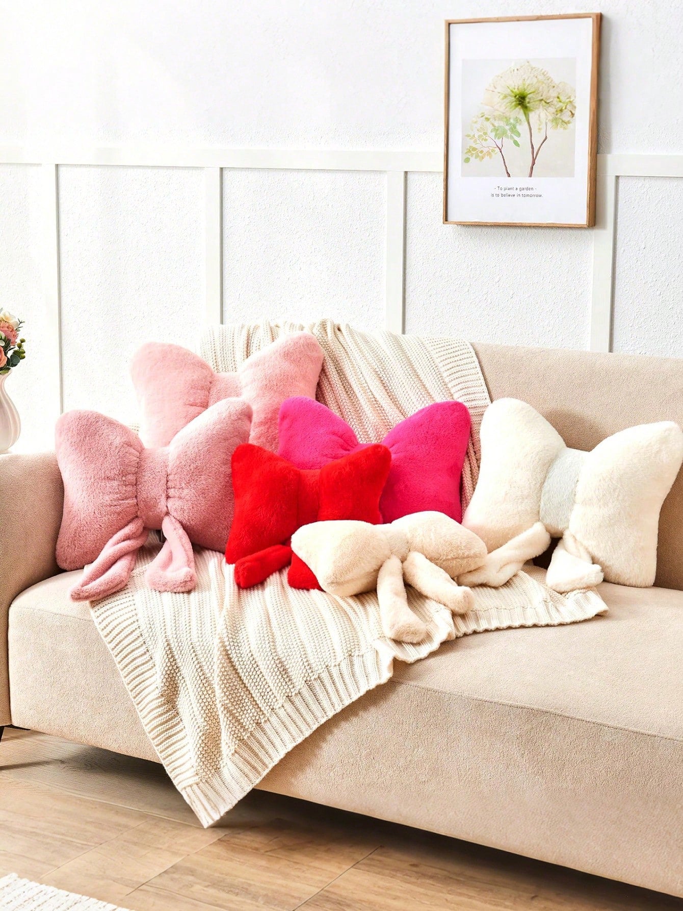 12-Inch Soft Faux Fur Bowknot Decorative Throw Pillow, Suitable For Bed, Sofa, Bench And Home Decor, Ideal For Daily Gatherings And Christmas Decoration