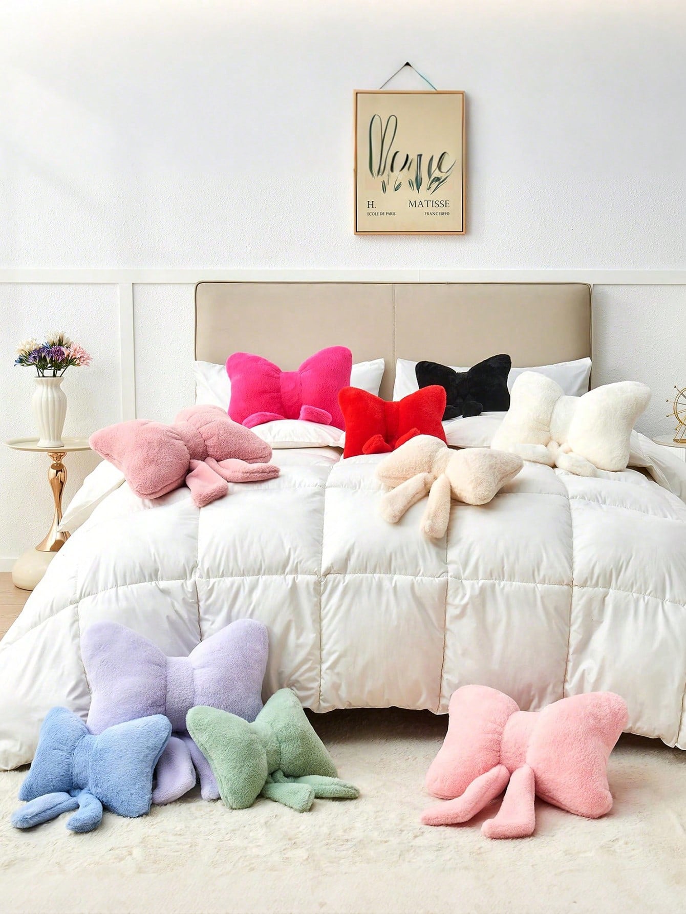 12-Inch Soft Faux Fur Bowknot Decorative Throw Pillow, Suitable For Bed, Sofa, Bench And Home Decor, Ideal For Daily Gatherings And Christmas Decoration
