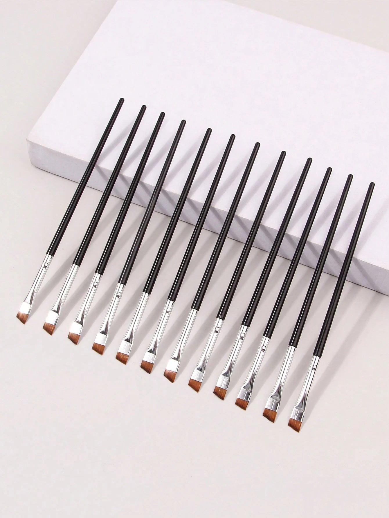 12pcs Ultra-Fine Blade Eyeliner Brush, Soft-Bristled Makeup Brush, Portable Eyebrow Brush, Multi-Functional Multi-Purpose Makeup Tool,Eyebrow Brush,Eyeshadow Brush,Spoolie,Spoolie Brush,Giveaways