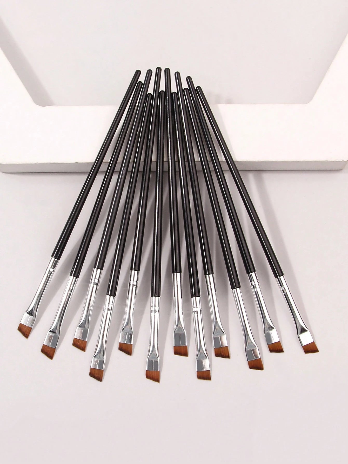 12pcs Ultra-Fine Blade Eyeliner Brush, Soft-Bristled Makeup Brush, Portable Eyebrow Brush, Multi-Functional Multi-Purpose Makeup Tool,Eyebrow Brush,Eyeshadow Brush,Spoolie,Spoolie Brush,Giveaways
