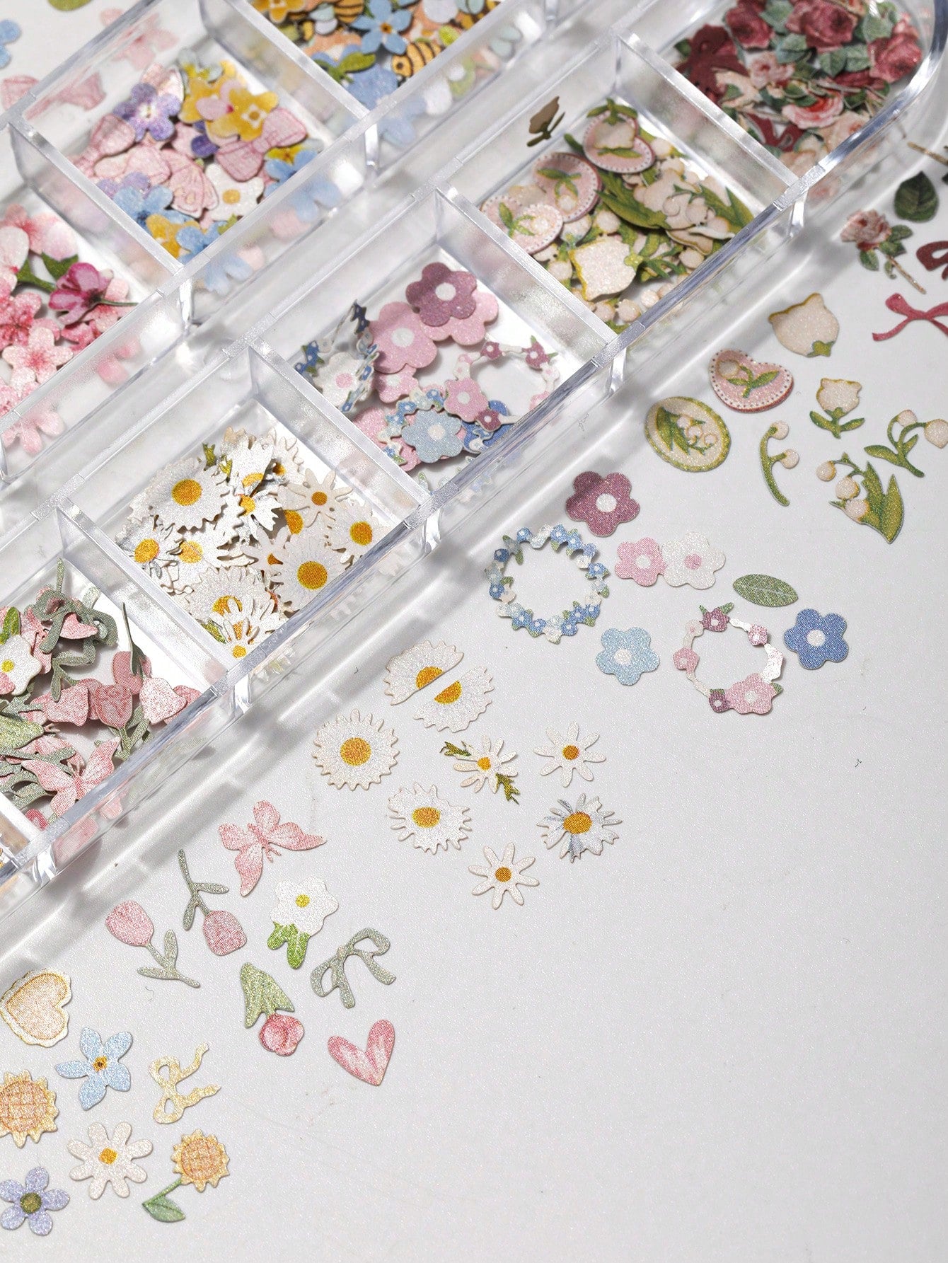 1Box 240Pcs 3D Wood Pulp Flower Nail Art Charm Butterfly Nails Art Flower Nail Charms Clear Bow Butterfly Nailfor Nail Art Decoration & DIY Crafting Design