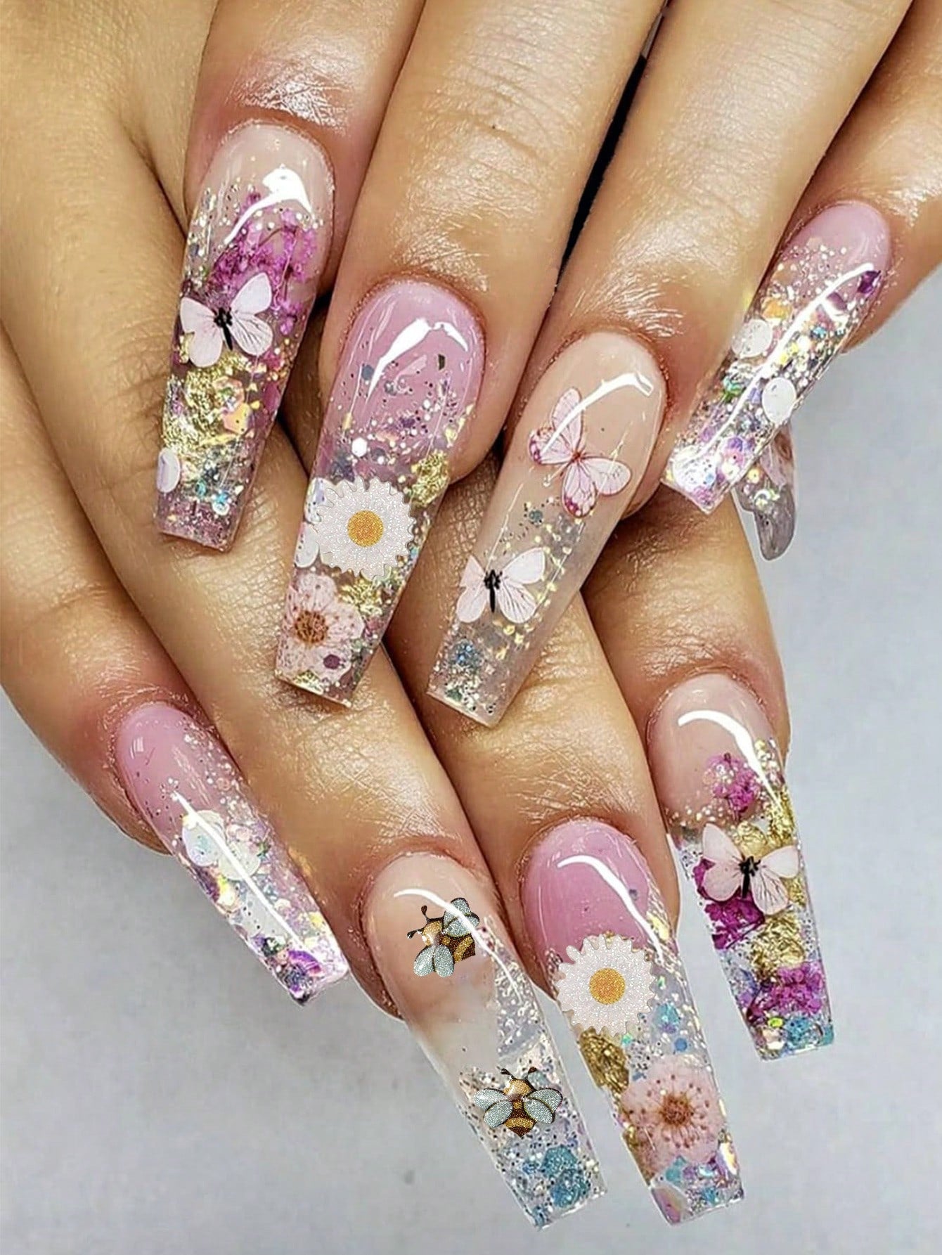 1Box 240Pcs 3D Wood Pulp Flower Nail Art Charm Butterfly Nails Art Flower Nail Charms Clear Bow Butterfly Nailfor Nail Art Decoration & DIY Crafting Design