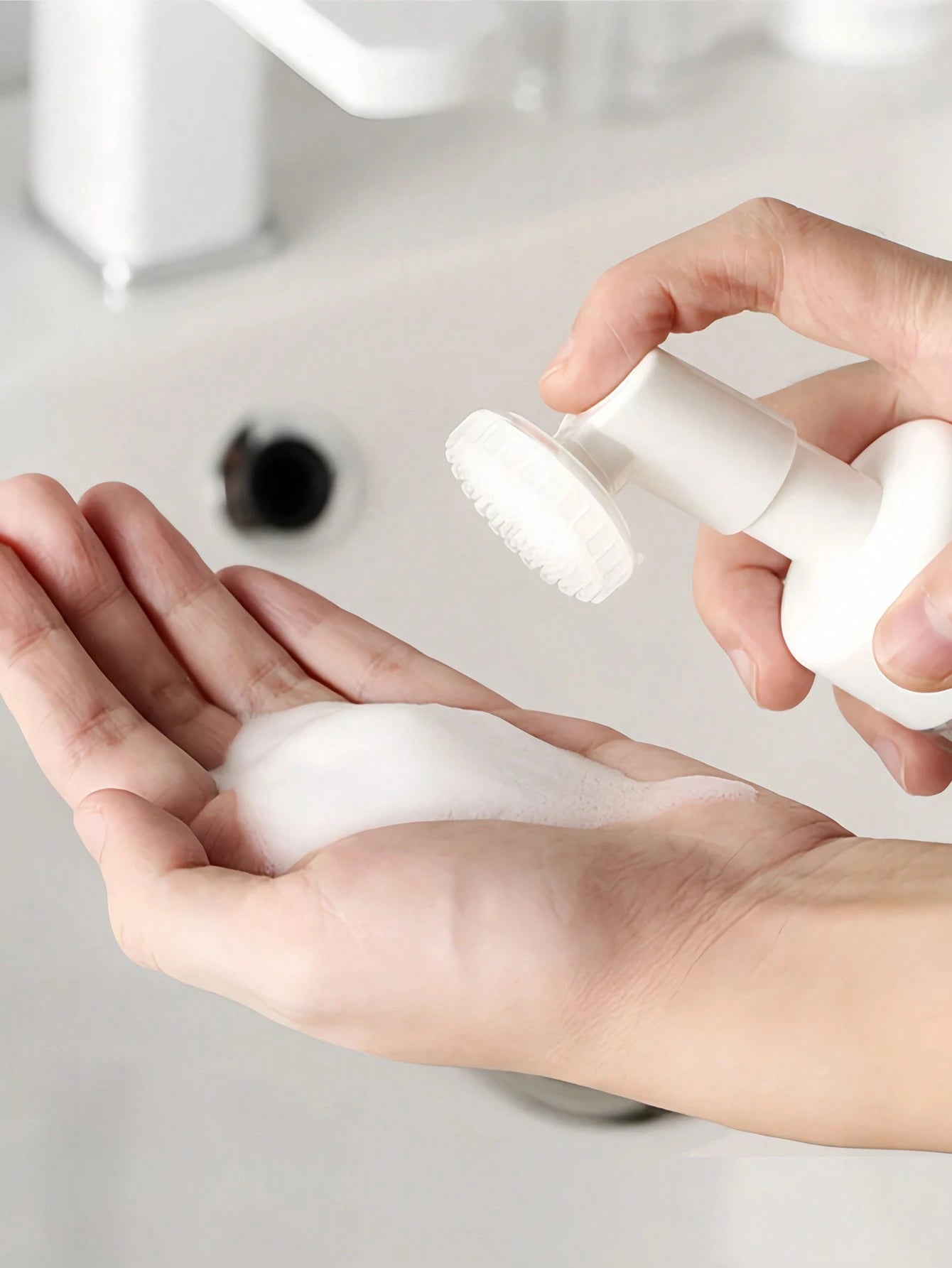 1pc 100ml Portable Silicone Brush Foam Bottle, For Diy Facial Cleanser, Shampoo Foaming Machine, Face Cleansing Brush