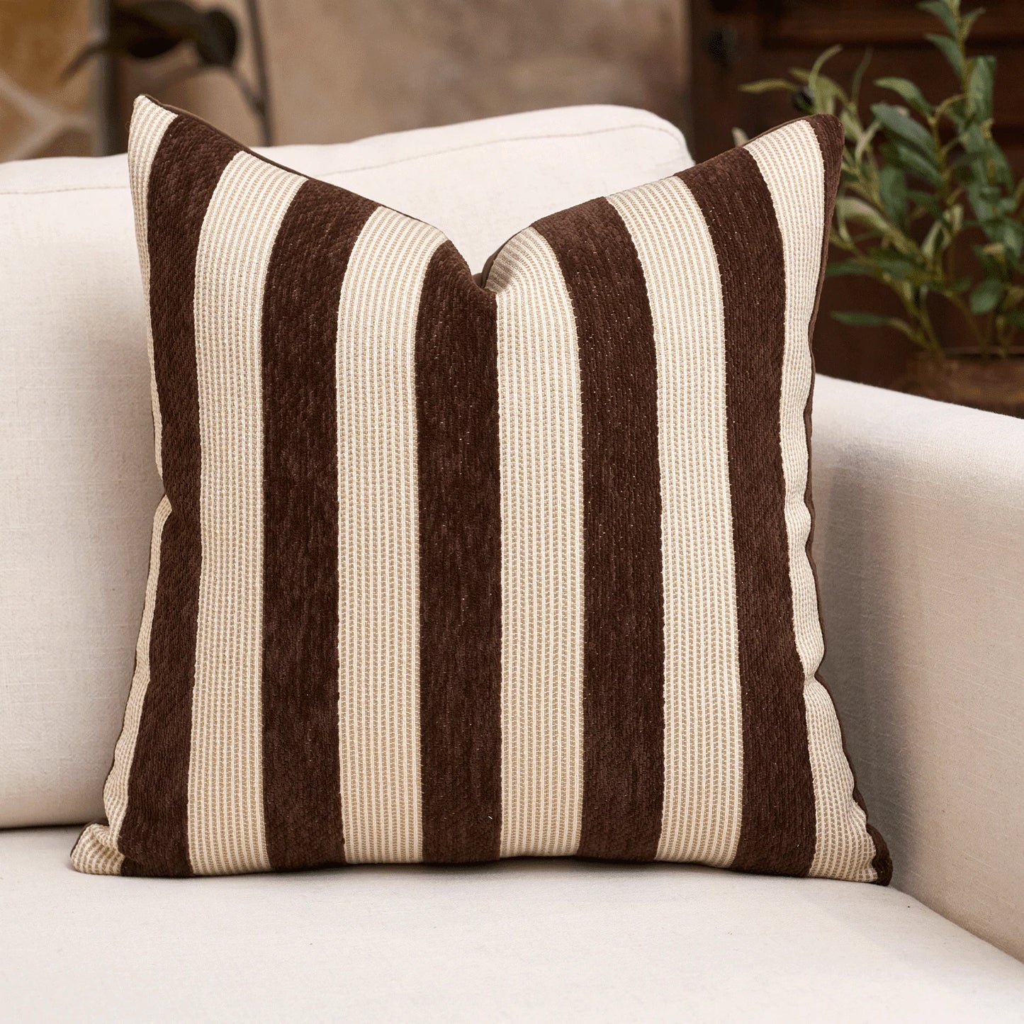 1pc/2pcs Beige-Chocolate Striped Chenille Decorative Throw Pillow Cover, Soft Modern Abstract Bohemian Style Home Decor Cushion For Sofa, Bedroom, Living Room, Suitable For All Seasons, Also Can Be Us