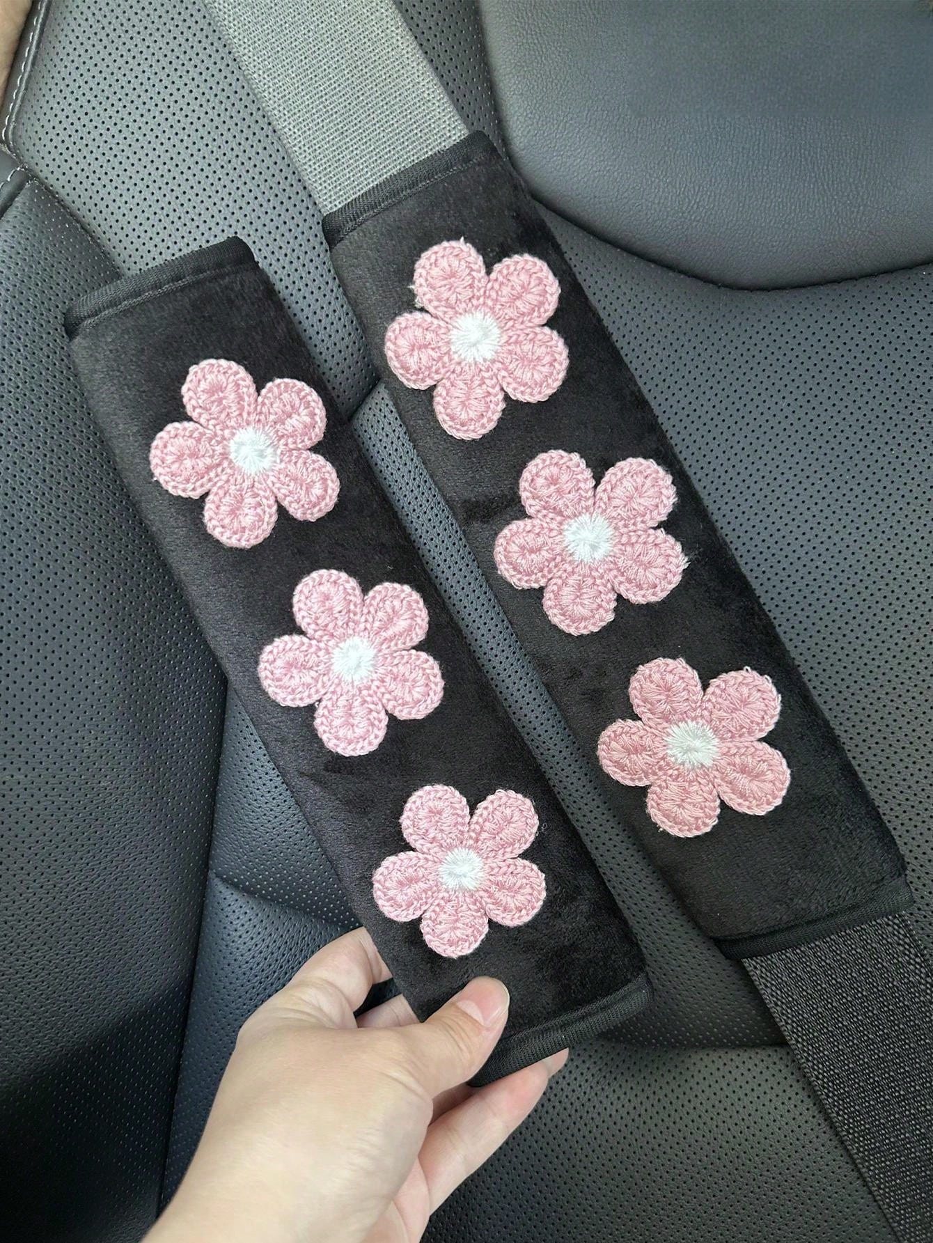 1pc/2pcs Car Seat Belt Shoulder Pad With 3 Small Flowers, Fits All Vehicle Models