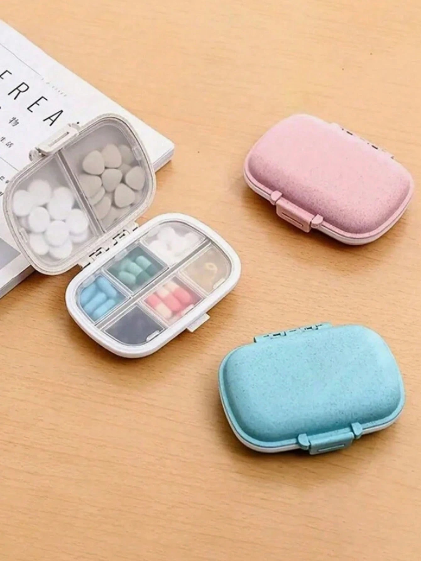 1pc 8 Compartments Daily Pill Box, Portable Weekly Travel Pill Organizer, Pocket Pill Container, Wallet Pill Dispenser For Vitamins And Fish Oil, Moisture-Proof Box For Pills, Suitable For Carrying, E
