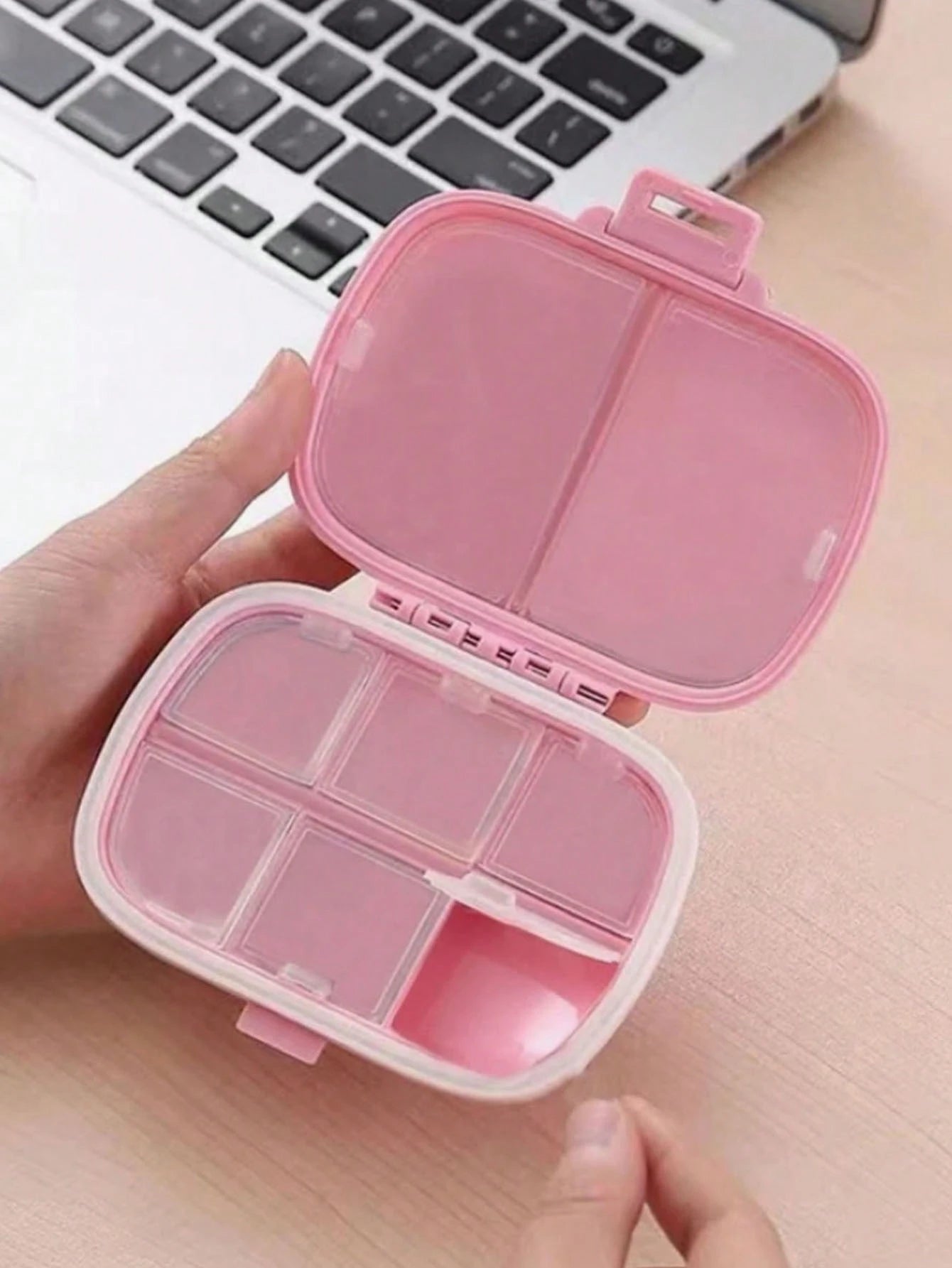 1pc 8 Compartments Daily Pill Box, Portable Weekly Travel Pill Organizer, Pocket Pill Container, Wallet Pill Dispenser For Vitamins And Fish Oil, Moisture-Proof Box For Pills, Suitable For Carrying, E