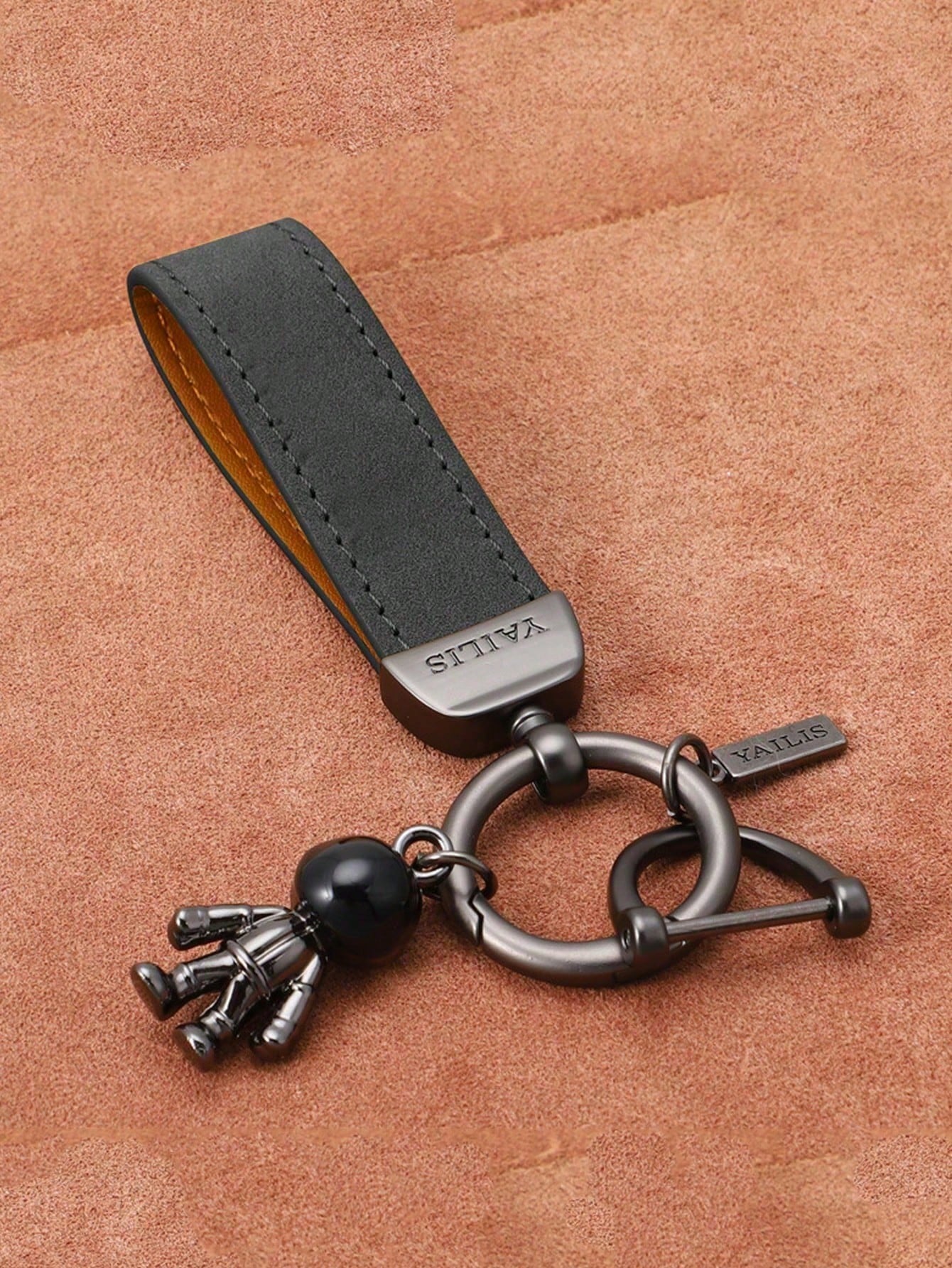 1pc Astronaut Keychain, High-End Keyring Pendant, Spring Ring, Random 2 Styles, Gift For Couples