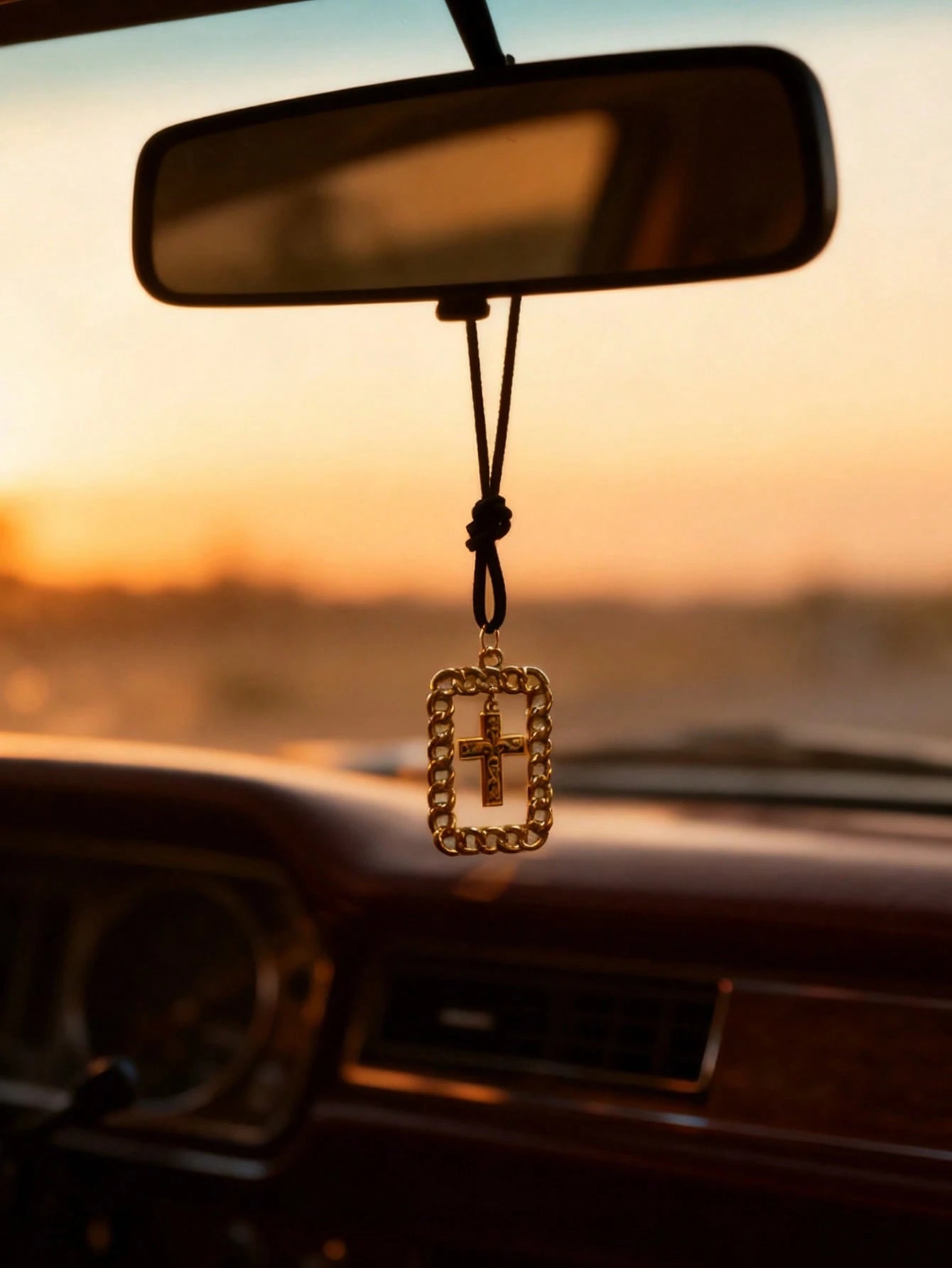 1pc Car Interior Pendant Alloy Cross Car Rearview Mirror Suspension Decoration Car Interior Decoration Accessories