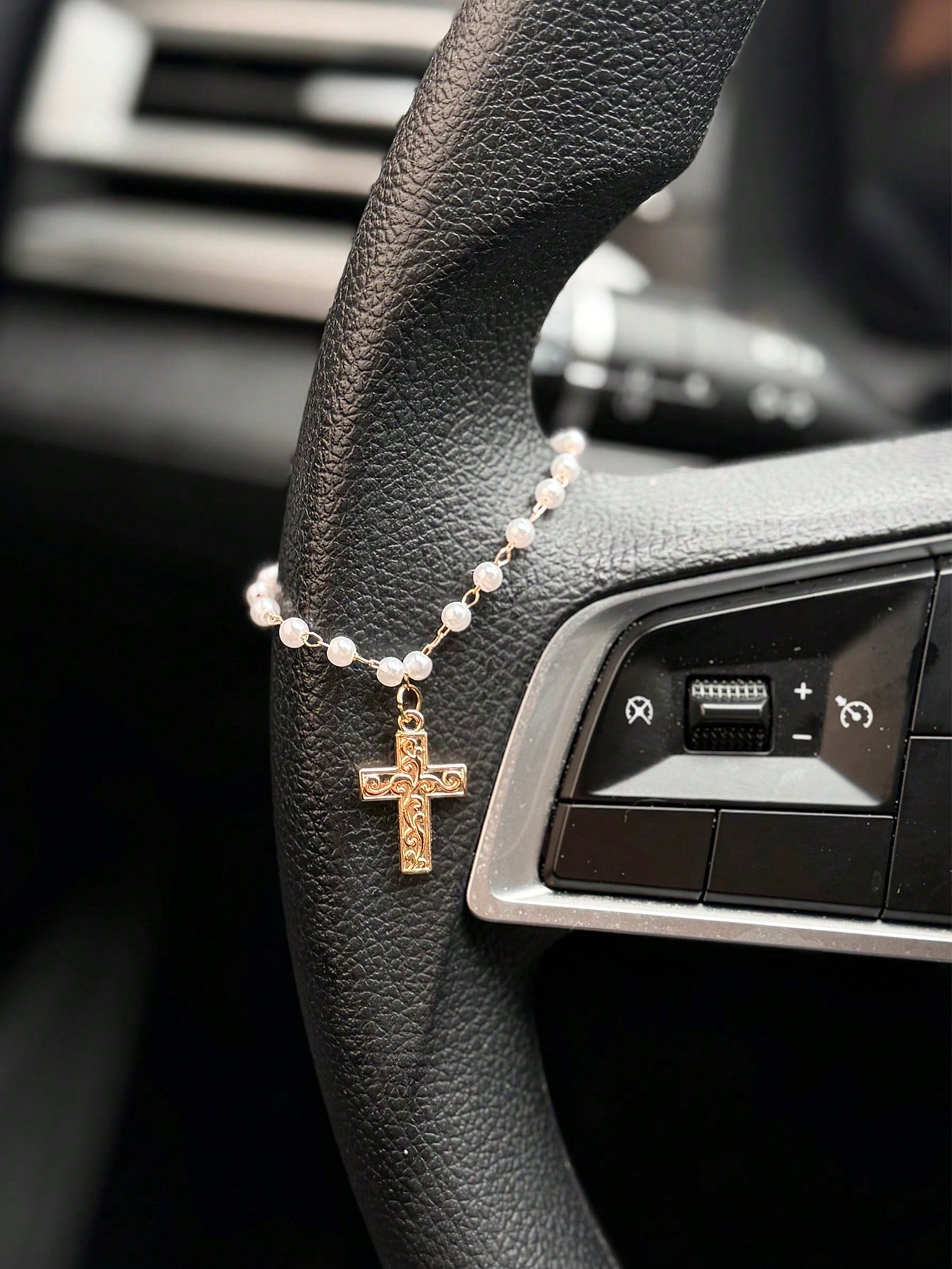 1pc Car Steering Wheel Pearl Chain Cross Decoration Car Interior Decoration