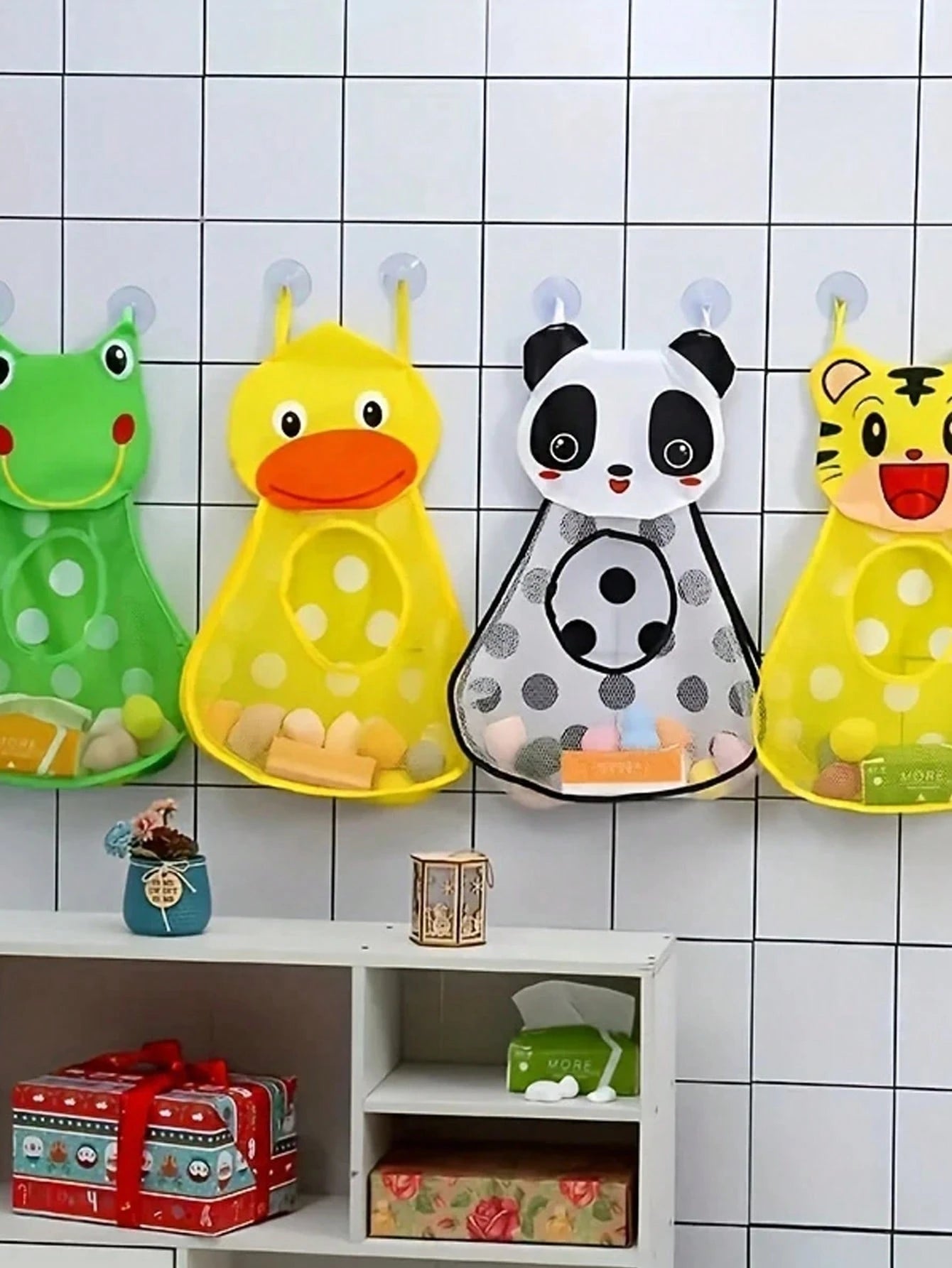 1pc Cute Animal Shaped Mesh Storage Bag Set: Includes Adorable Frog, Duck, Panda And Tiger Designs, These Hanging Storage Bags With Convenient Suction Cups Are Perfect For Neatly Storing Bathroom Supp