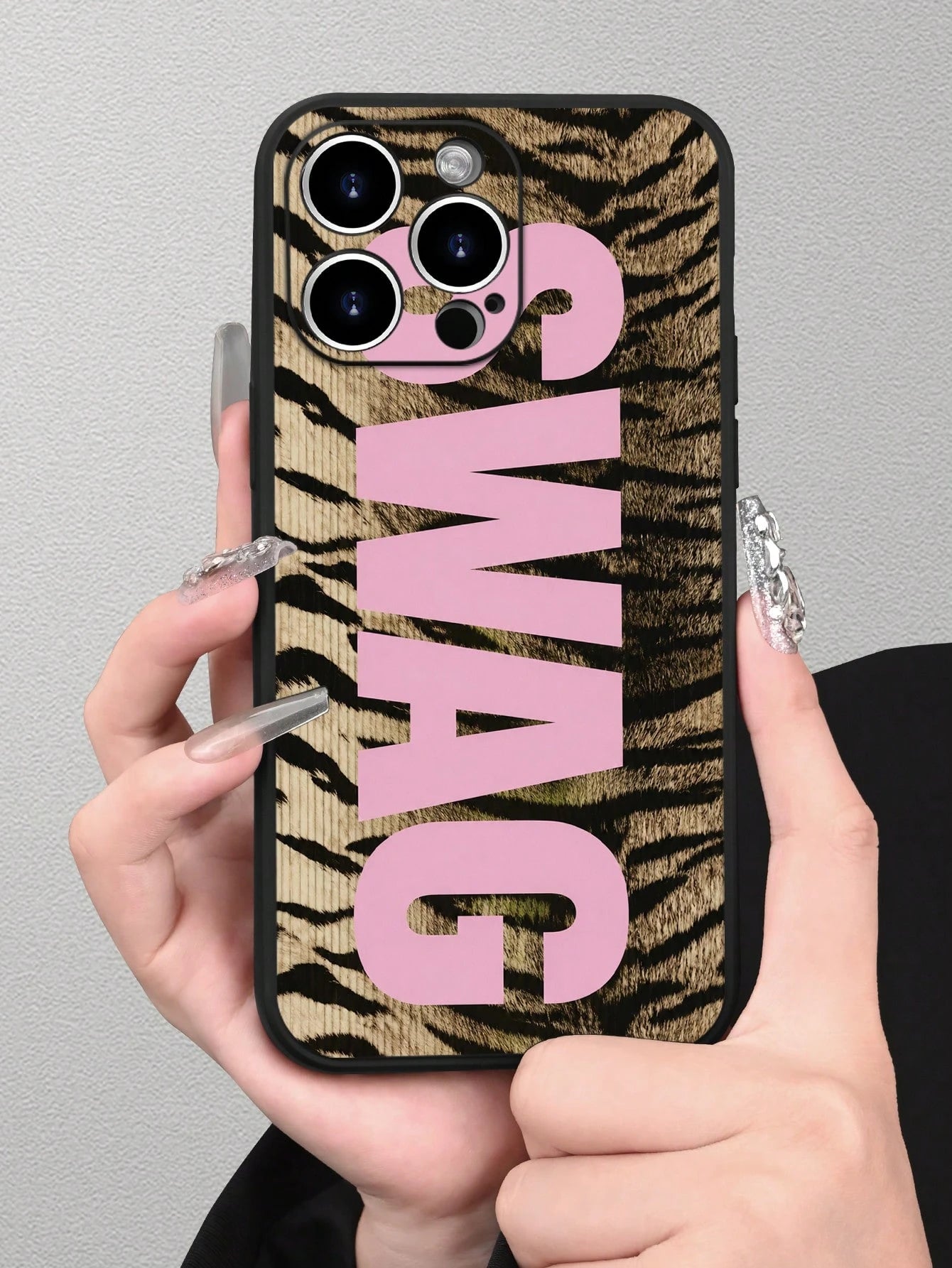 1pc Fashion Creative Personalized Tiger Stripe SWAG 2D Pattern Phone Case, Compatible With IPhone 17/16/15/14/13/12/11 PLUS/PRO/PROMAX, Shockproof, Waterproof, Full Coverage Anti-Slip Anti-Drop Protec