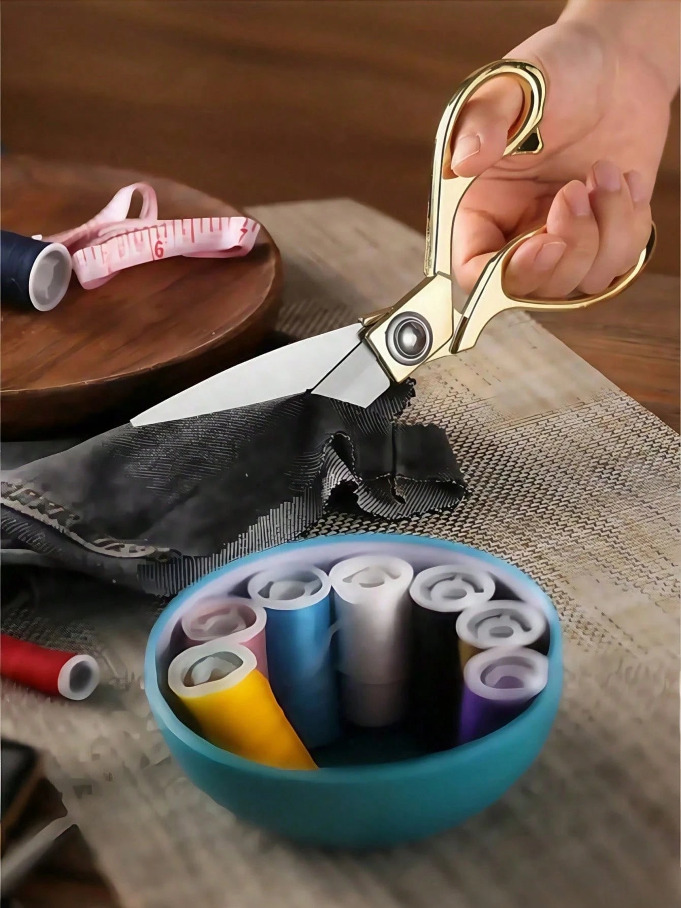 1pc Gold Fabric Scissors, Stainless Steel Sharp Tailor Shears, Clothing Scissors, Professional Heavy Duty Sewing Tailoring Scissors