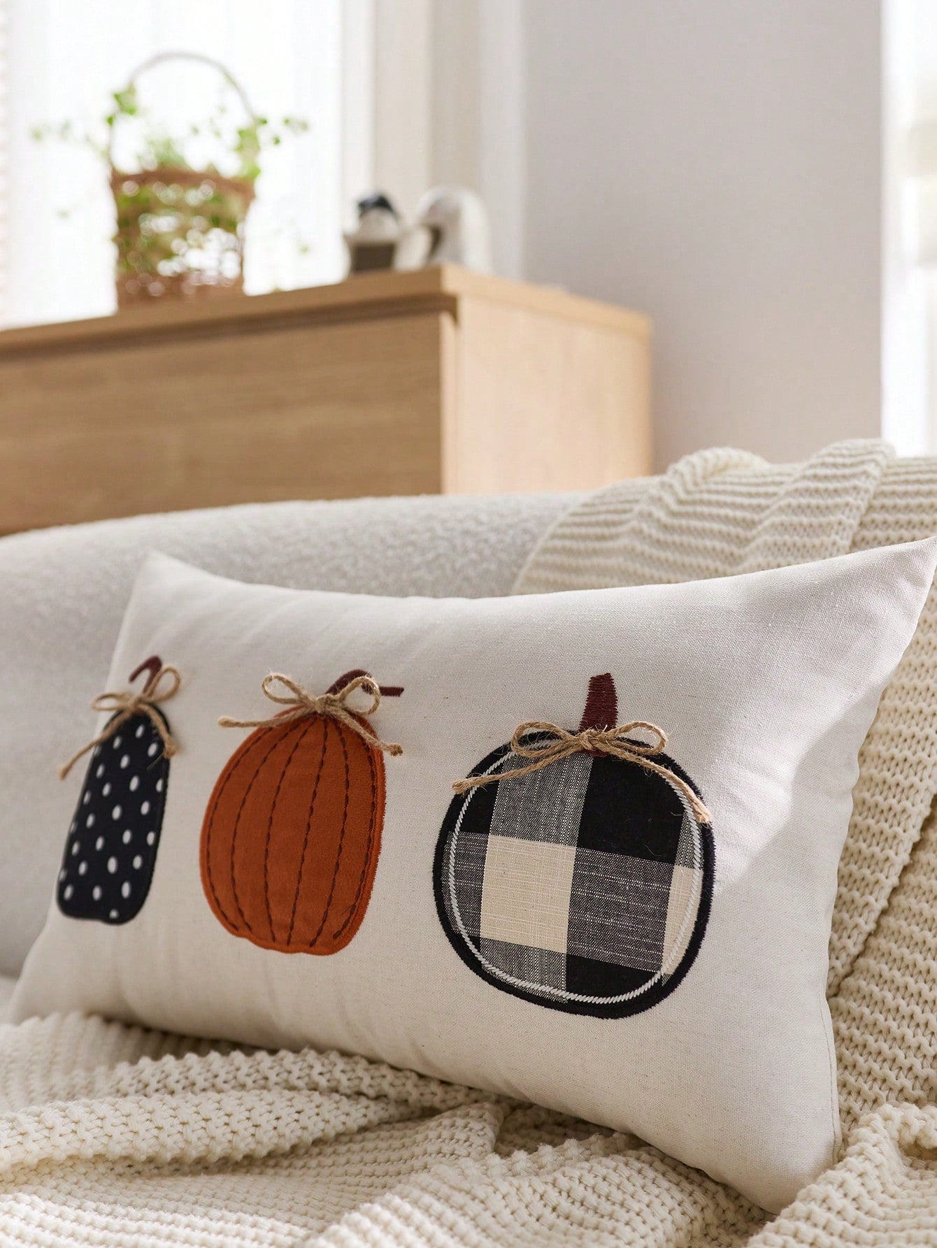 1pc Halloween Plaid Pumpkin Embroidered Pillowcase, Suitable For Indoor Decor, Halloween Decoration, All-Season Pillowcase, Without Insert