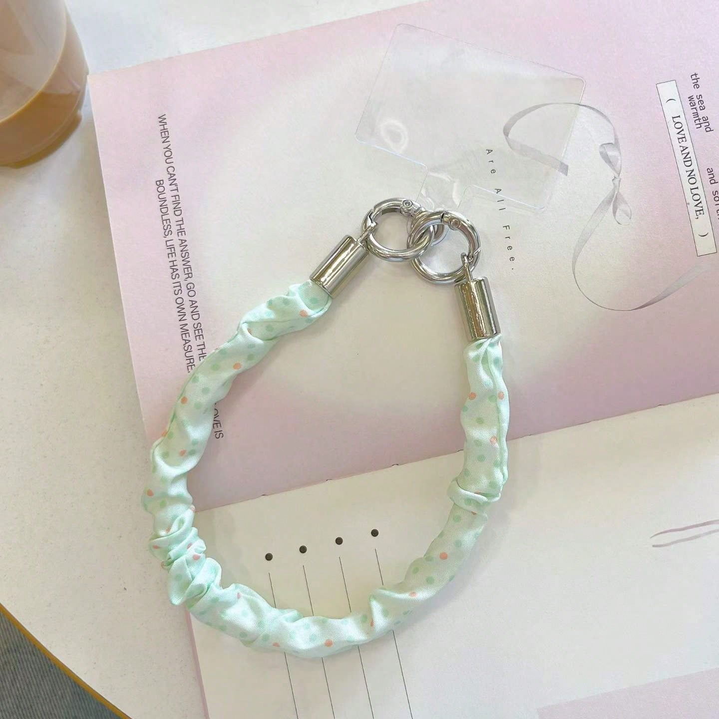1pc INS Style Korean Dopamine Polka Dot Pleated Wrist Strap Phone Lanyard Fashion Versatile Bag Charm Short Phone Case Earphone