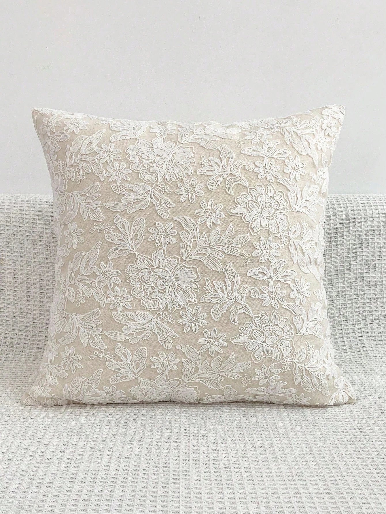 1pc Lace Embroidered Faux Fur Decorative Throw Pillow/Lumbar Pillow Cover, For Bedroom, Living Room, Sofa