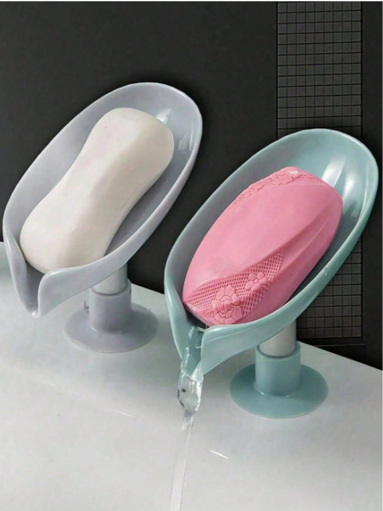 1pc Leaf-Shaped Soap Dish With Drainage Holes, Soap Holder, Soap Box With Suction Cups On Bottom, Self-Adhesive Plastic Soap Holder, Soap Tray For Kitchen And Bathroom, Soap Box, Bathroom Storage Tool