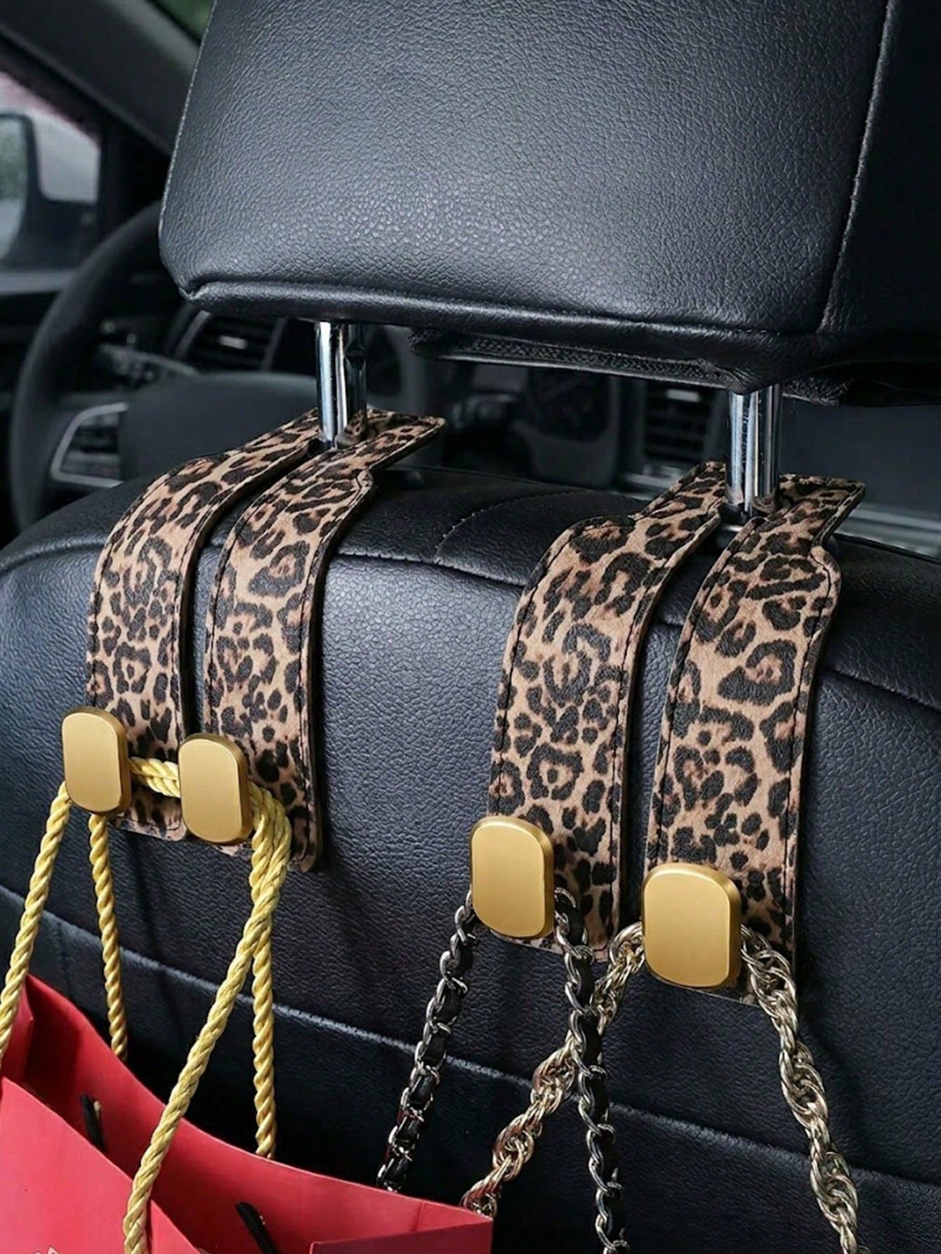1pc Leopard Print Car Seat Back Hook, Alloy Hanging Rack Car Interior Storage Organizer, Universal Headrest Hidden Installation Car Accessory, Soft Leather Rubber Back Seat Hanging Bag Hook Suitable F