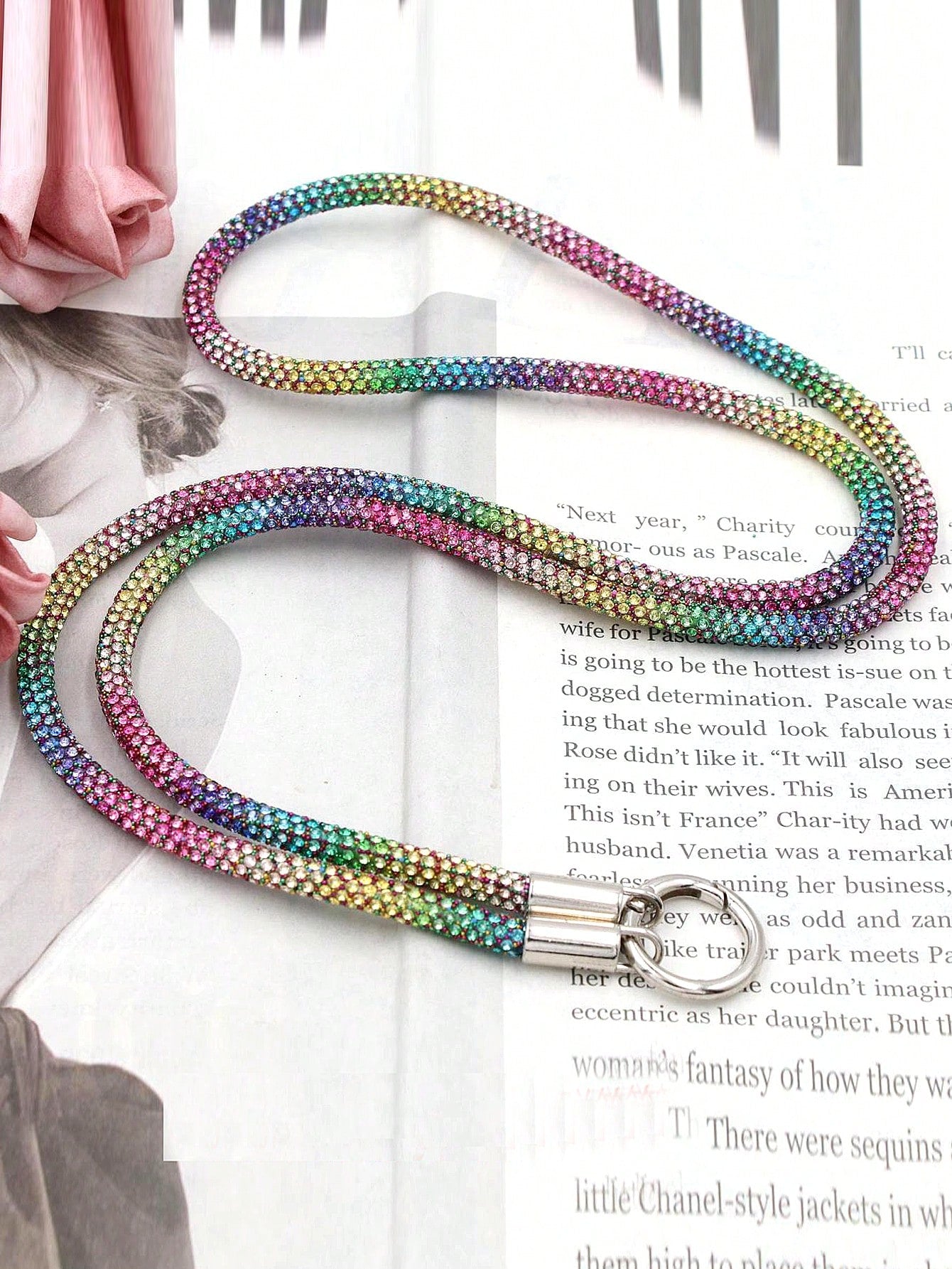 1pc Long Full Rhinestone Double-Buckle Phone Lanyard Necklace For Women, Ins Minimalist Stylish Anti-Lost Anti-Drop Phone Strap With Random Pad Accessory Gifts For Mother, Family, Friends, Birthday, H