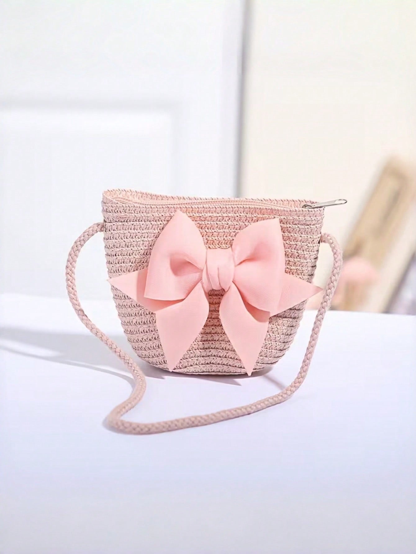 1pc Minimalist Ditsy Floral Pattern Spring/Summer Papyrus Crossbody Bag