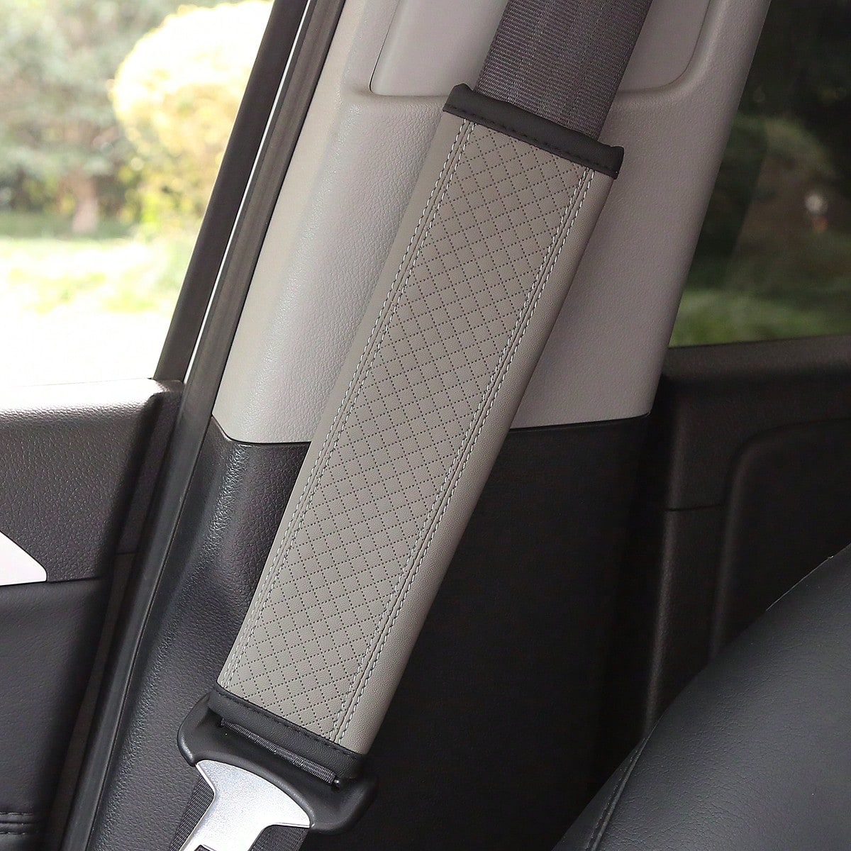 1pc PU Leather Embossed Car Seat Belt Cover, All Season Universal Auto Interior Accessories,Car Accessories
