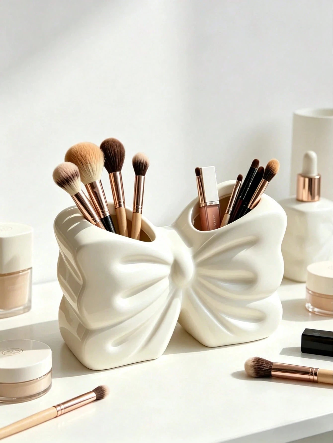 1pc Resin Bow Shaped Makeup Brush Holder, Cute Coquette Cosmetic Organizer, Desk Pen Storage Cup, Vanity Decor For Bedroom