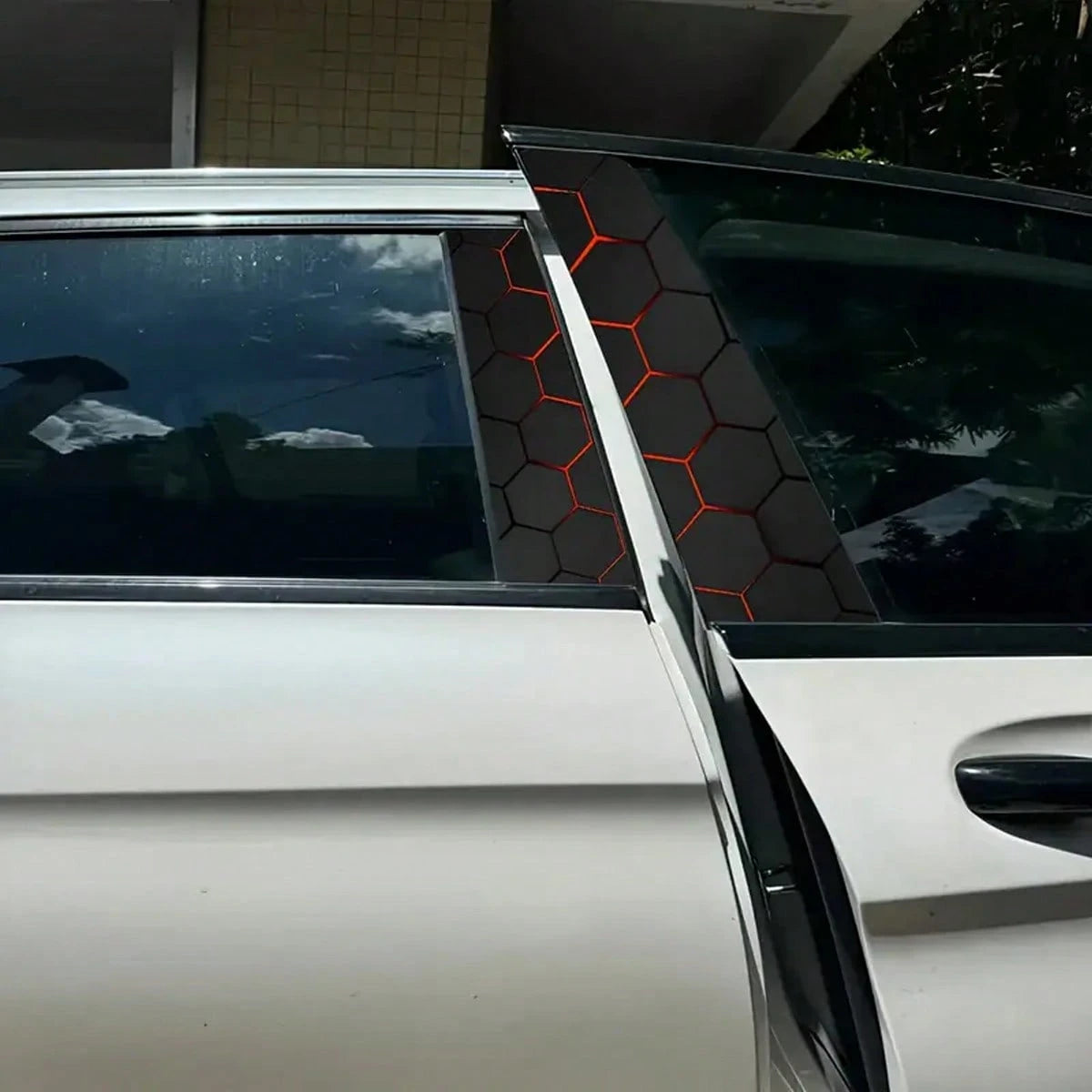 2 Pieces Set Of Sci-Fi Themed Car B-Pillar Stickers- Vinyl Material, Semi-Matte Finish, Easy To Apply And Waterproof, Hexagonal Honeycomb Pattern, Easy To Replace, Disposable Car Accessories, Perfect