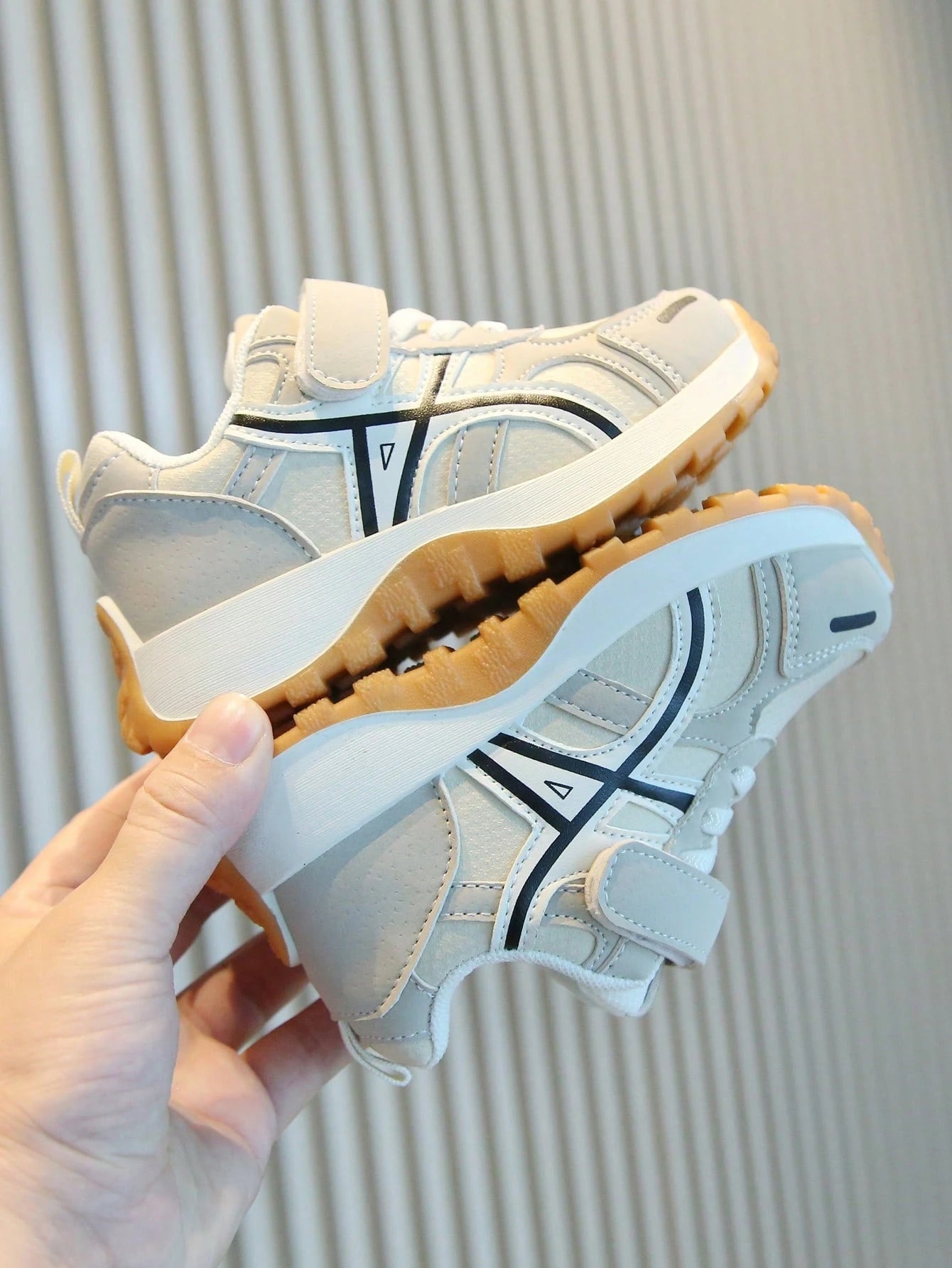 2026 Spring New Kids Sports Shoes, Soft Sole Design Suitable For 1-6 Years Old Boys' Running Shoes; Girls' Fashion Casual Sports Shoes
