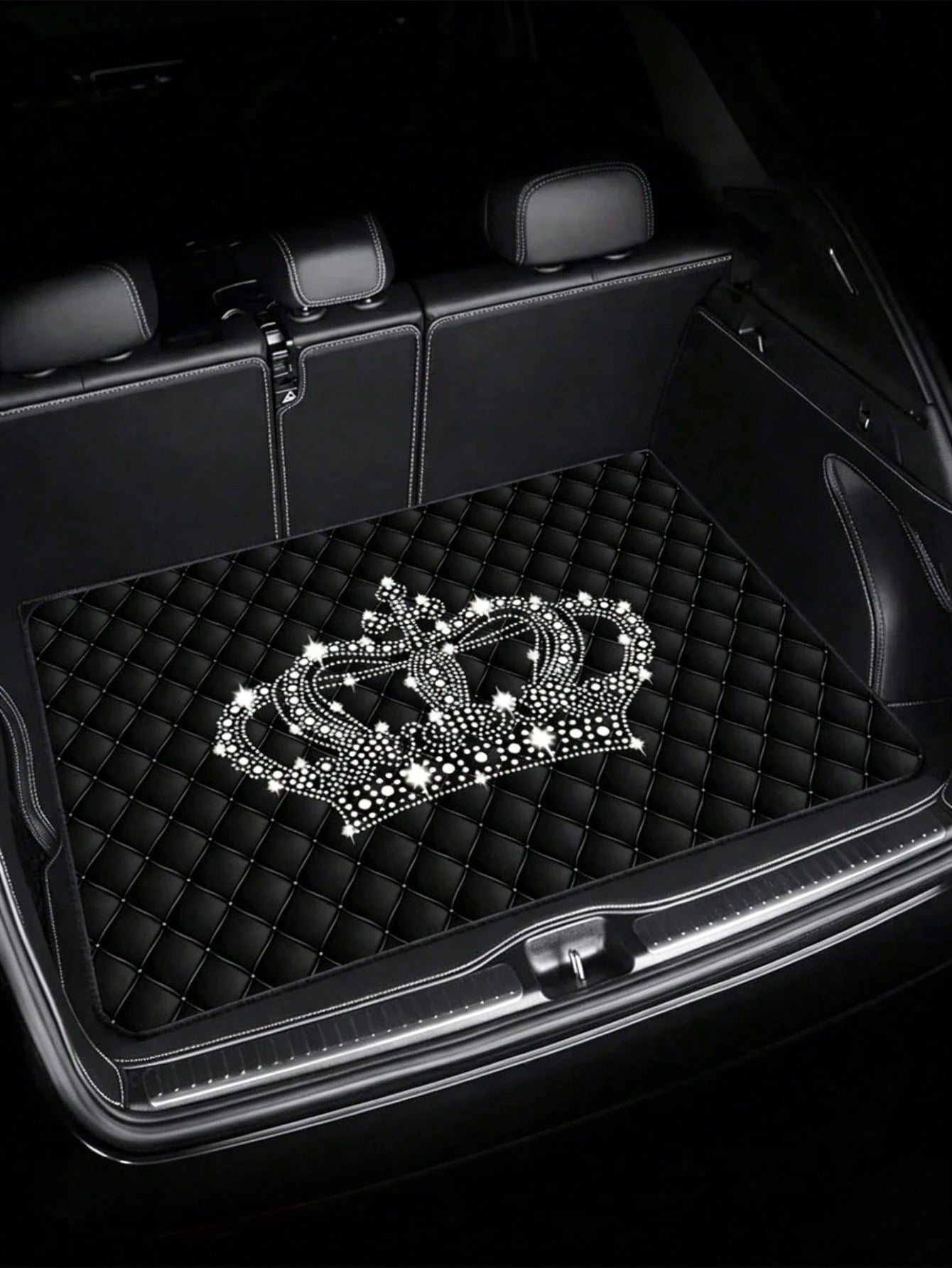 2d Flat Luxury Crown- Patterned Car Trunk Mat, 29.53x39.37inch, 1pc, Material, Stylish & Durable, Ideal For Car Interior Decoration, Car Acessesories, Car Decor, Car Acessesories Women