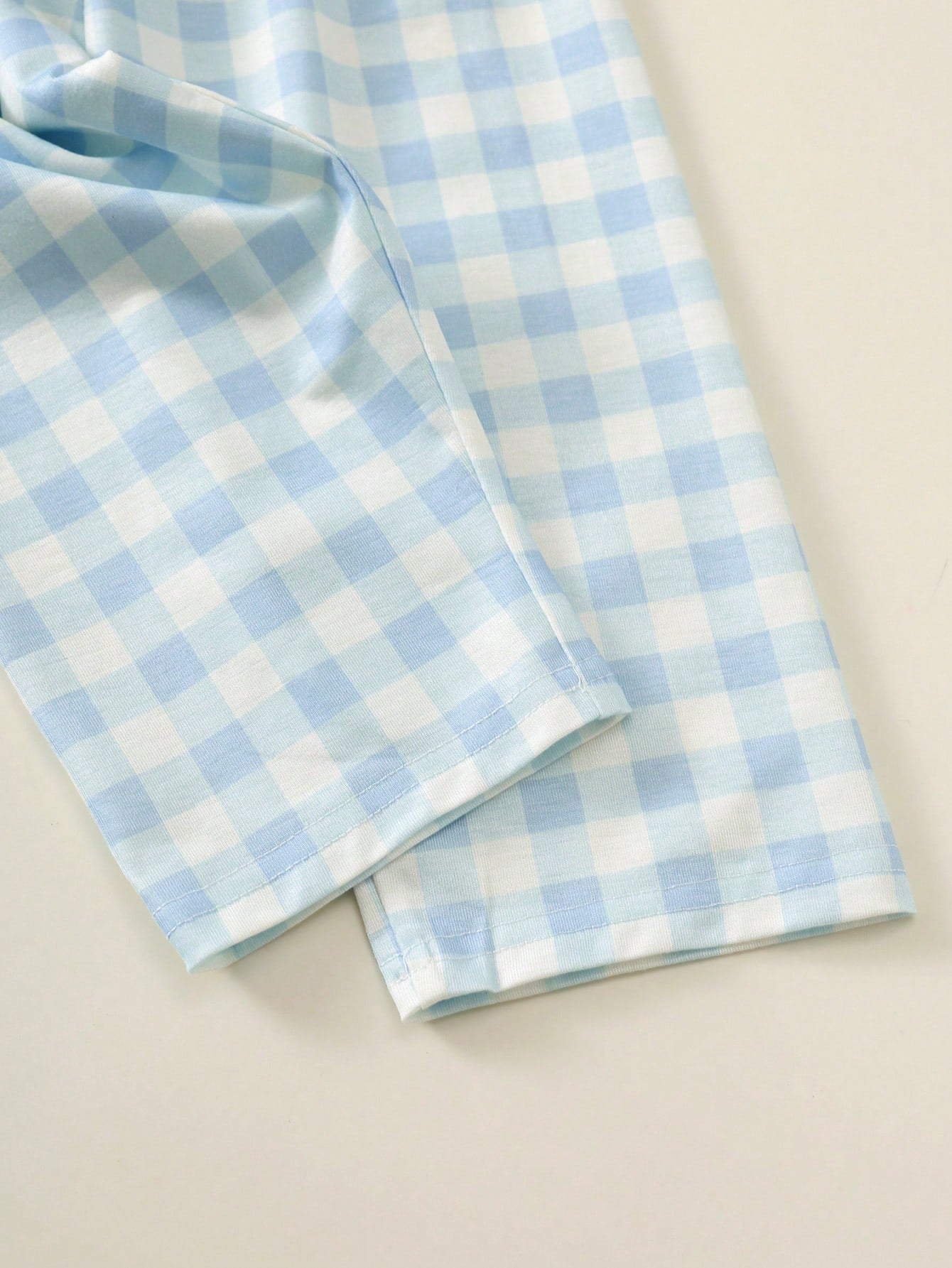 2pcs Baby Boy Baby Girl Blue And White Cute Plaid Pattern Short Sleeve Collar Open Front Top Elastic Waist Long Pants Two Pieces Set Plaid Pajama Set Loungewear Suitable For Spring And Summer