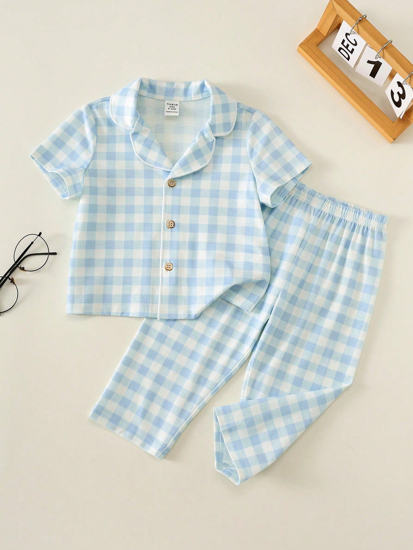 2pcs Baby Boy Baby Girl Blue And White Cute Plaid Pattern Short Sleeve Collar Open Front Top Elastic Waist Long Pants Two Pieces Set Plaid Pajama Set Loungewear Suitable For Spring And Summer
