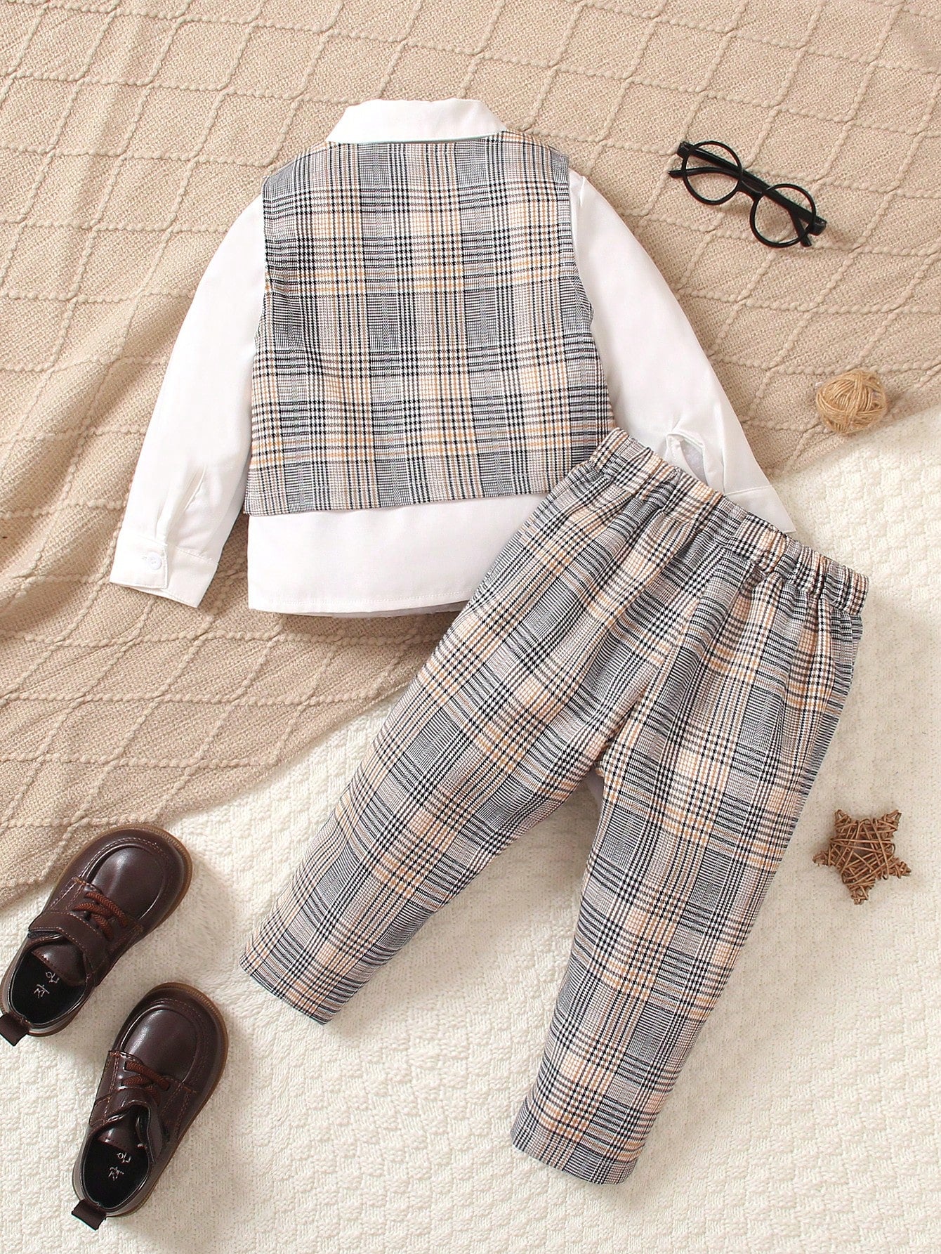 2pcs Baby Boy English Style Elegant White Plaid Vest & Pants Suit,Dapper Bow Tie Formal Wedding Party Outfit,Birthday Christening Holiday Set