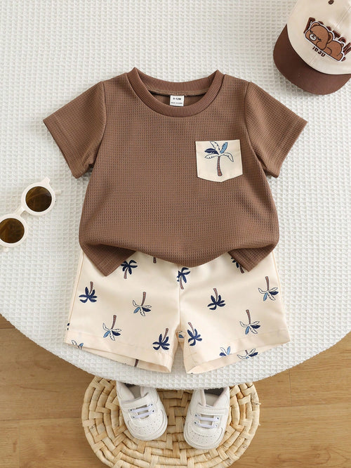 2pcs Baby Boy Summer Casual Khaki Top & Coconut Tree Shorts Beach Hot Pants T-Shirt Set, Vacation Outfit, Summer Set