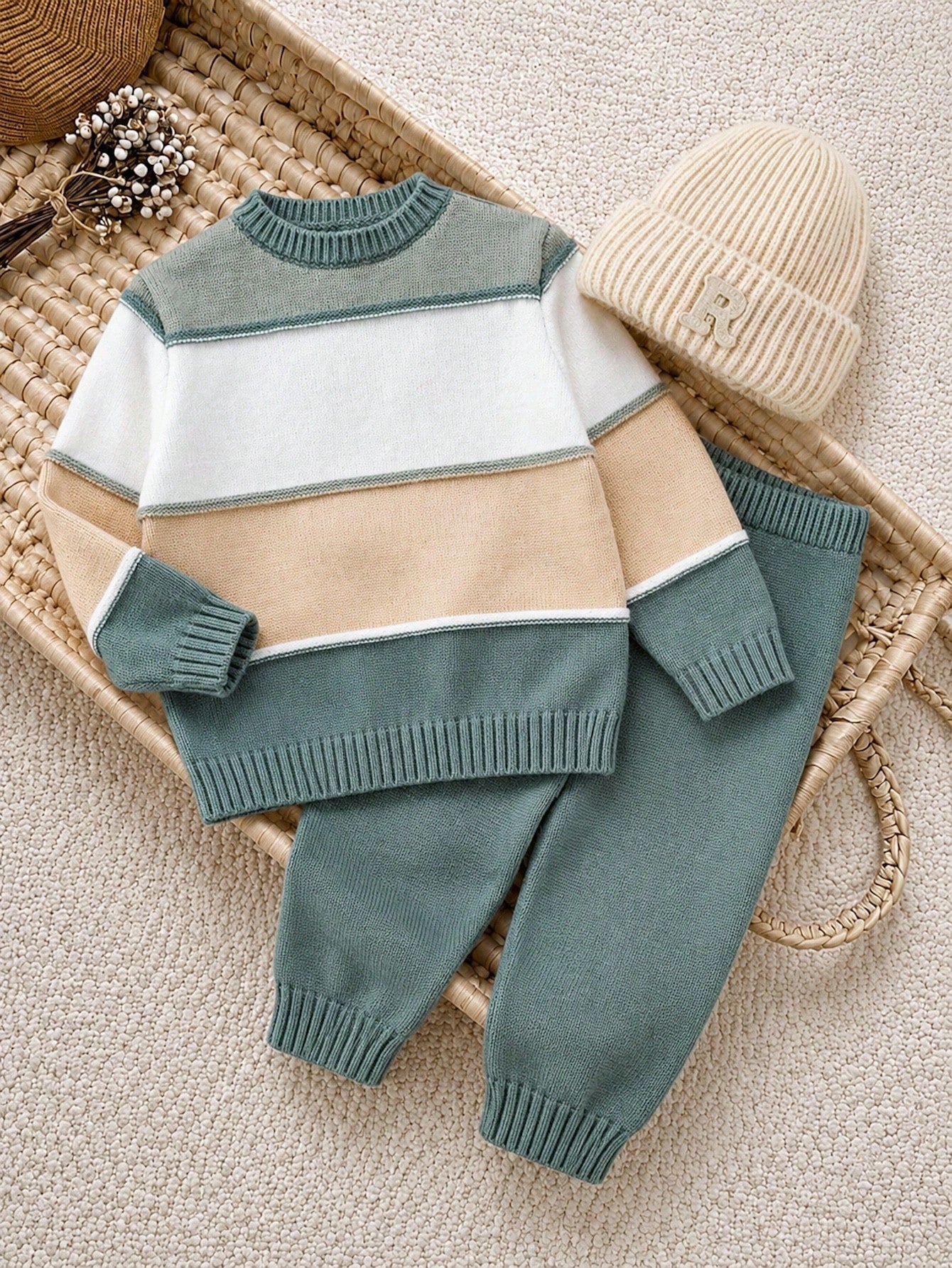 2pcs/Set Baby Boy/Girl Green And White Striped Sweater Top&Pants Outfit,Autumn Modest Matching Family Casual Dropped Shoulder Ribbed Cuff Clothes