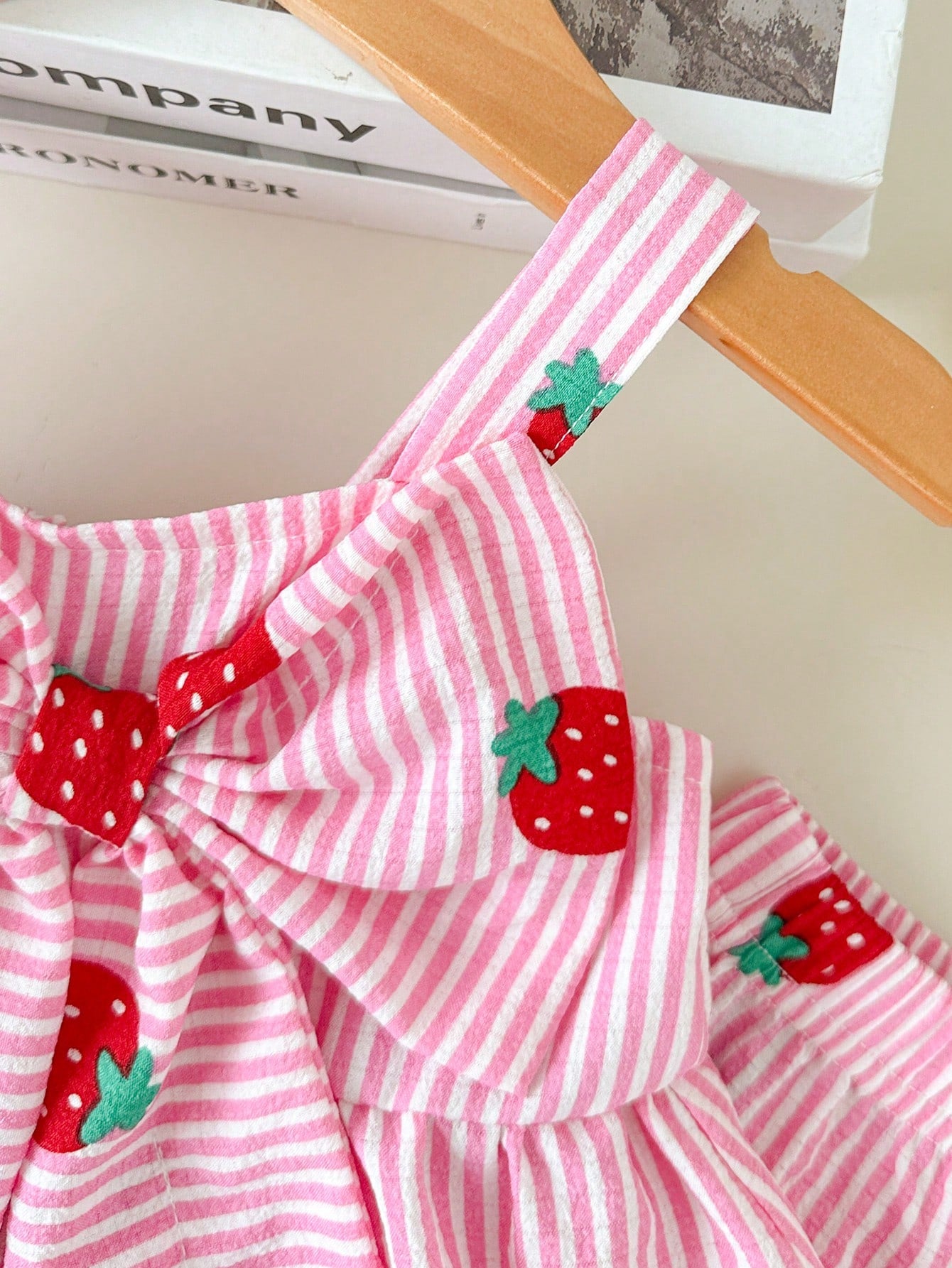 2pcs/Set Baby Girls' Sweet Cute Blue And White Stripe Strawberry Print Bow Decor Sleeveless Top & Wide Leg Pants Set Summer Vacation Casual Outfits